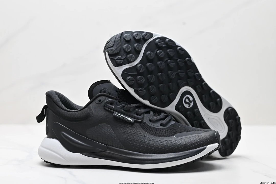 Lululemon Blissfeel Sneakers Black White - Gallery Image 6 - Detailed View