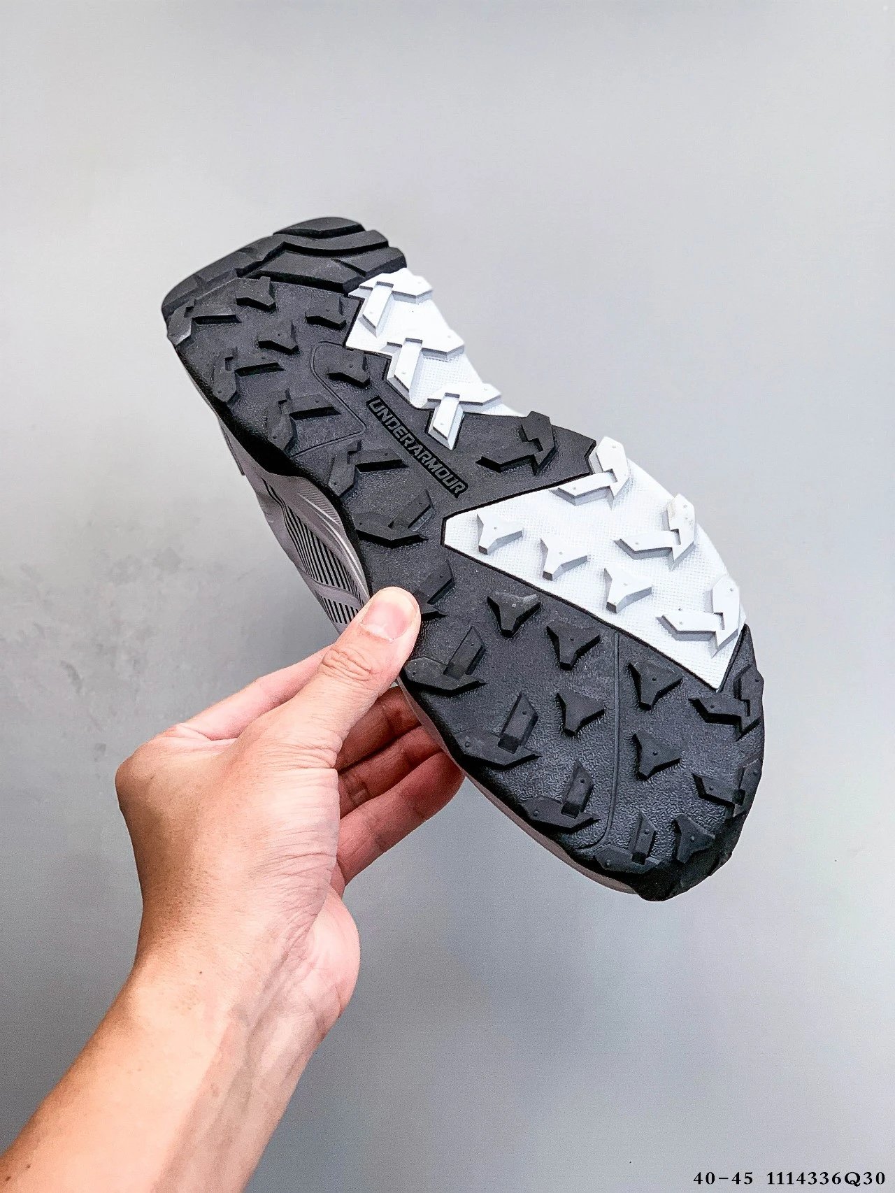 Trail Running Sneakers Shock Absorb Grip Mist Grey - Gallery Image 5 - Detailed View