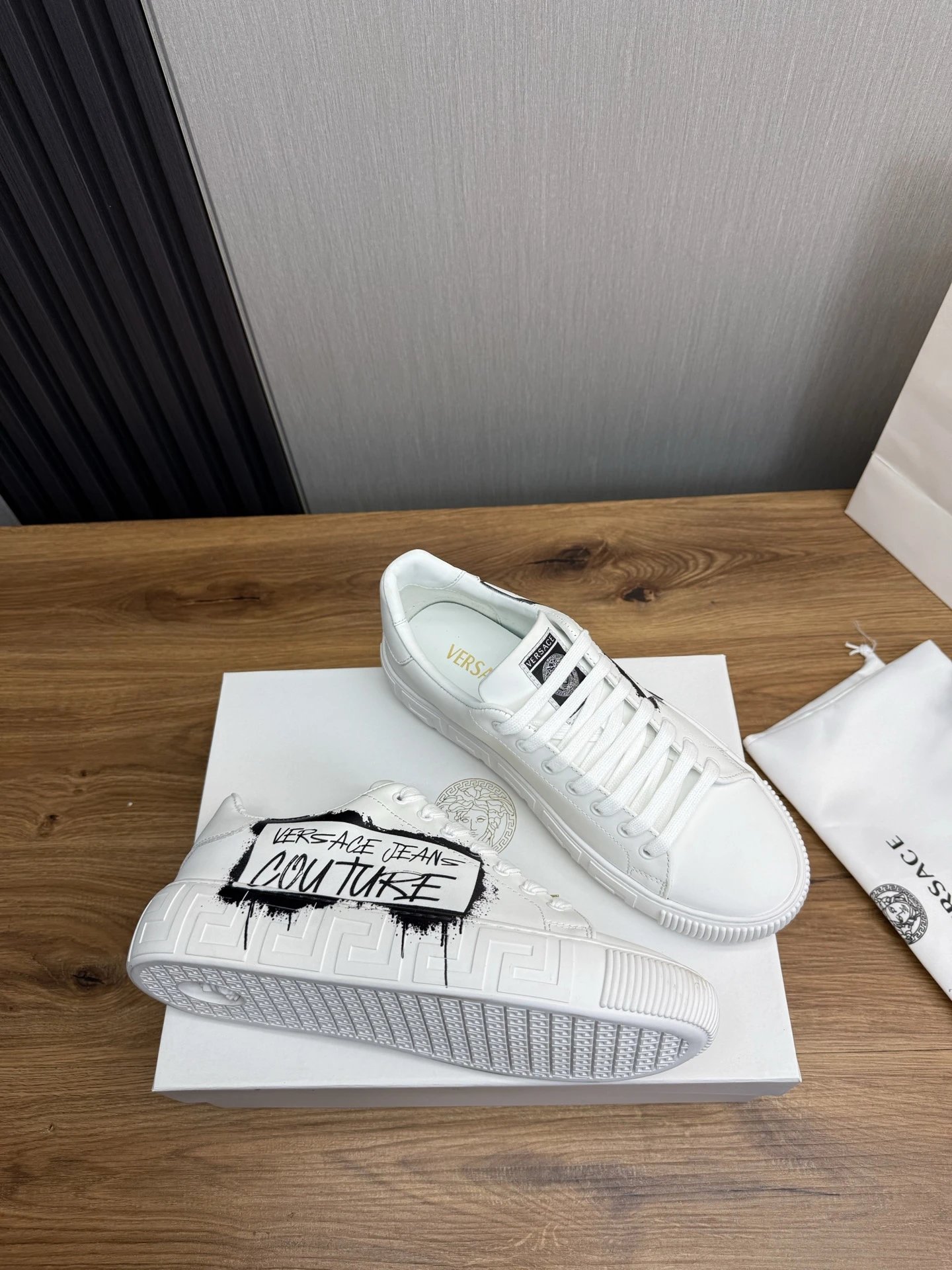 Unisex Leather Low Top Sneakers Casual Style Ivory - Gallery Image 6 - Detailed View