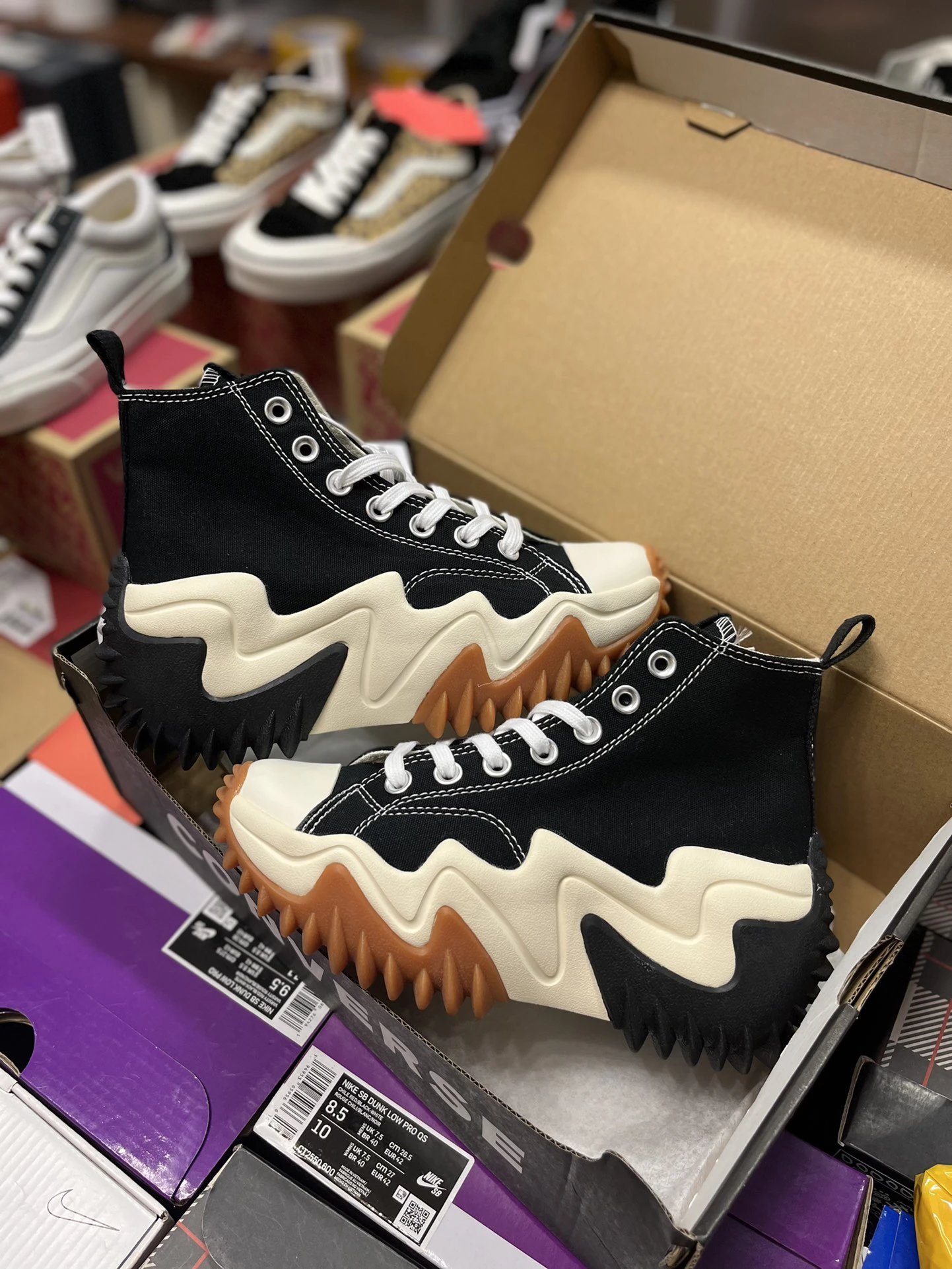 Run Star Motion High Top Chunky Sneakers Ebony Black - Gallery Image 2 - Detailed View