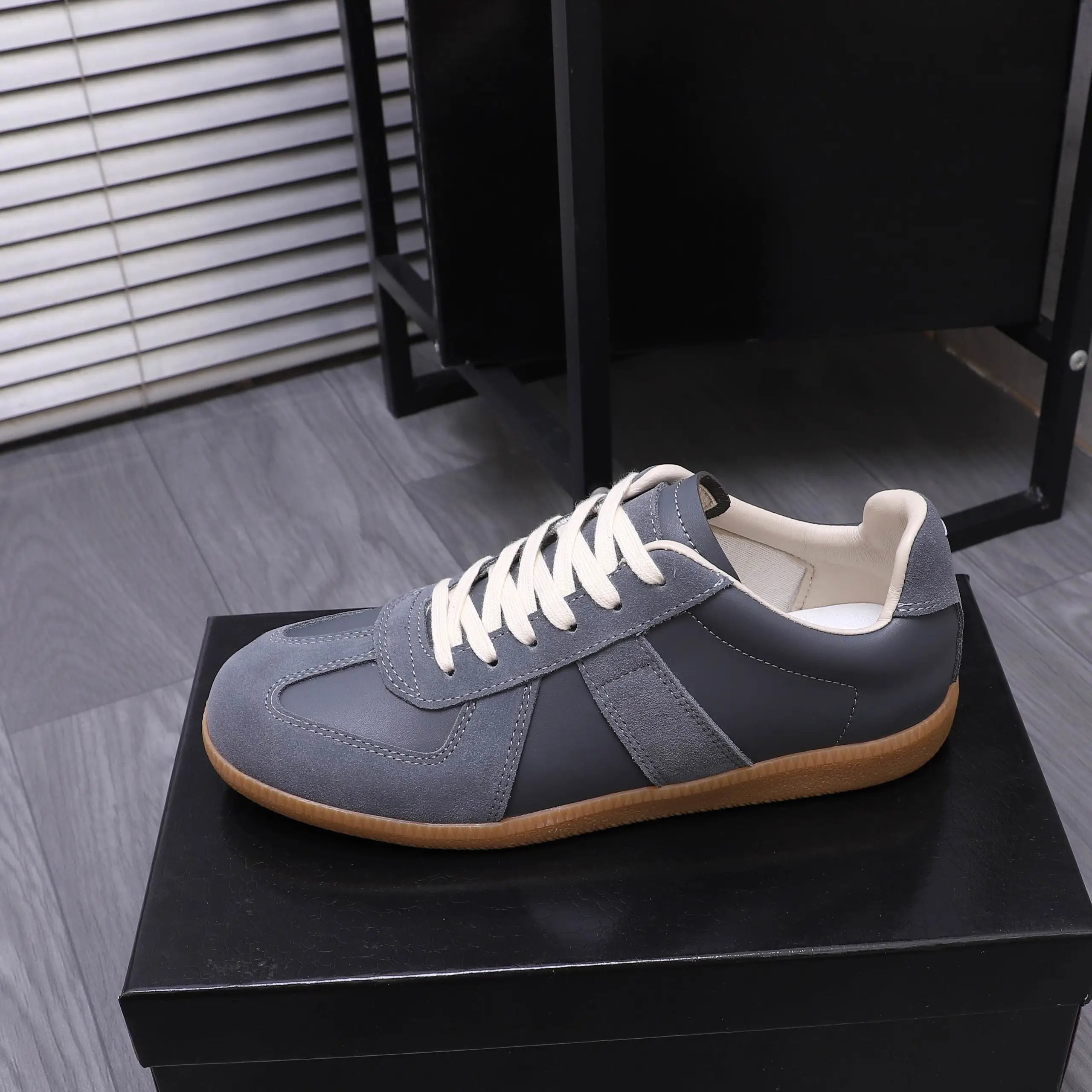 Maison Margiela Leather Sneakers Grey - High Quality Product Image - Cnfans