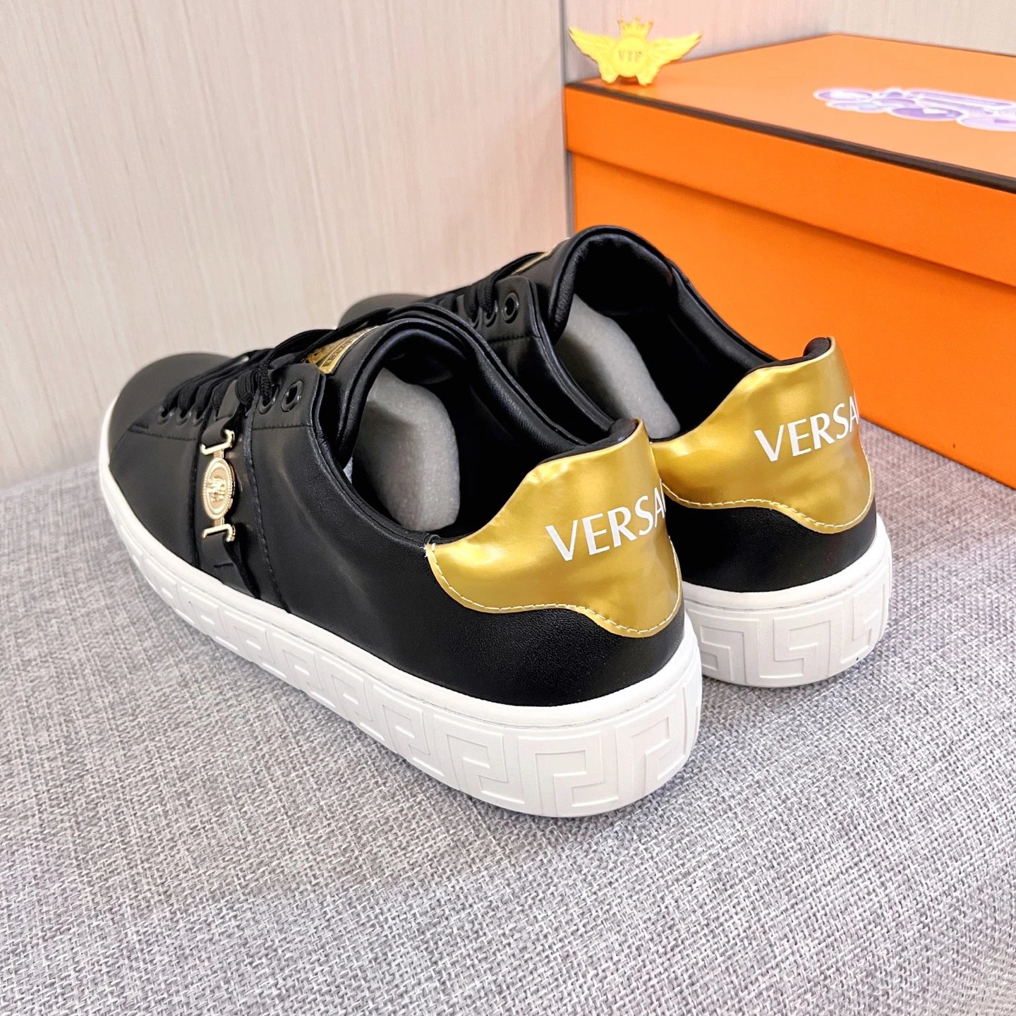 Luxury Leather Sneakers Gold Black - Gallery Image 9 - Detailed View