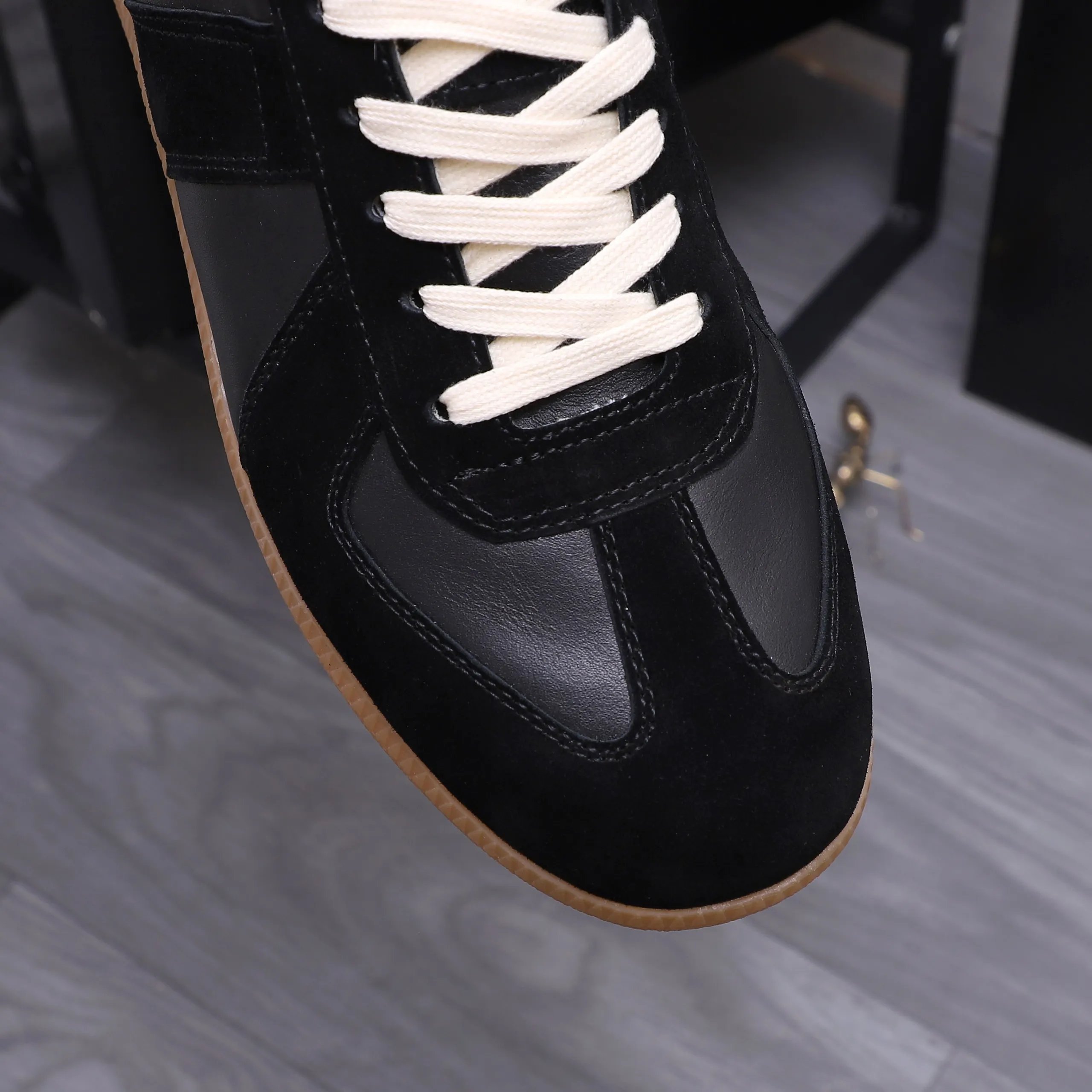 Maison Margiela Leather Sneakers Black - Gallery Image 9 - Detailed View