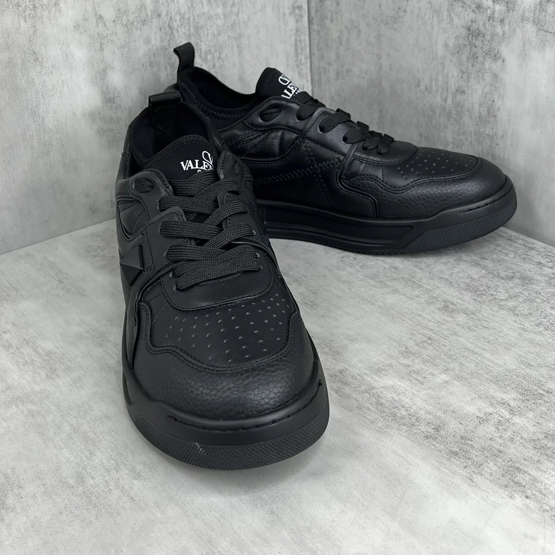 Chunky Leather Sneakers Autumn Jet Black - Gallery Image 2 - Detailed View