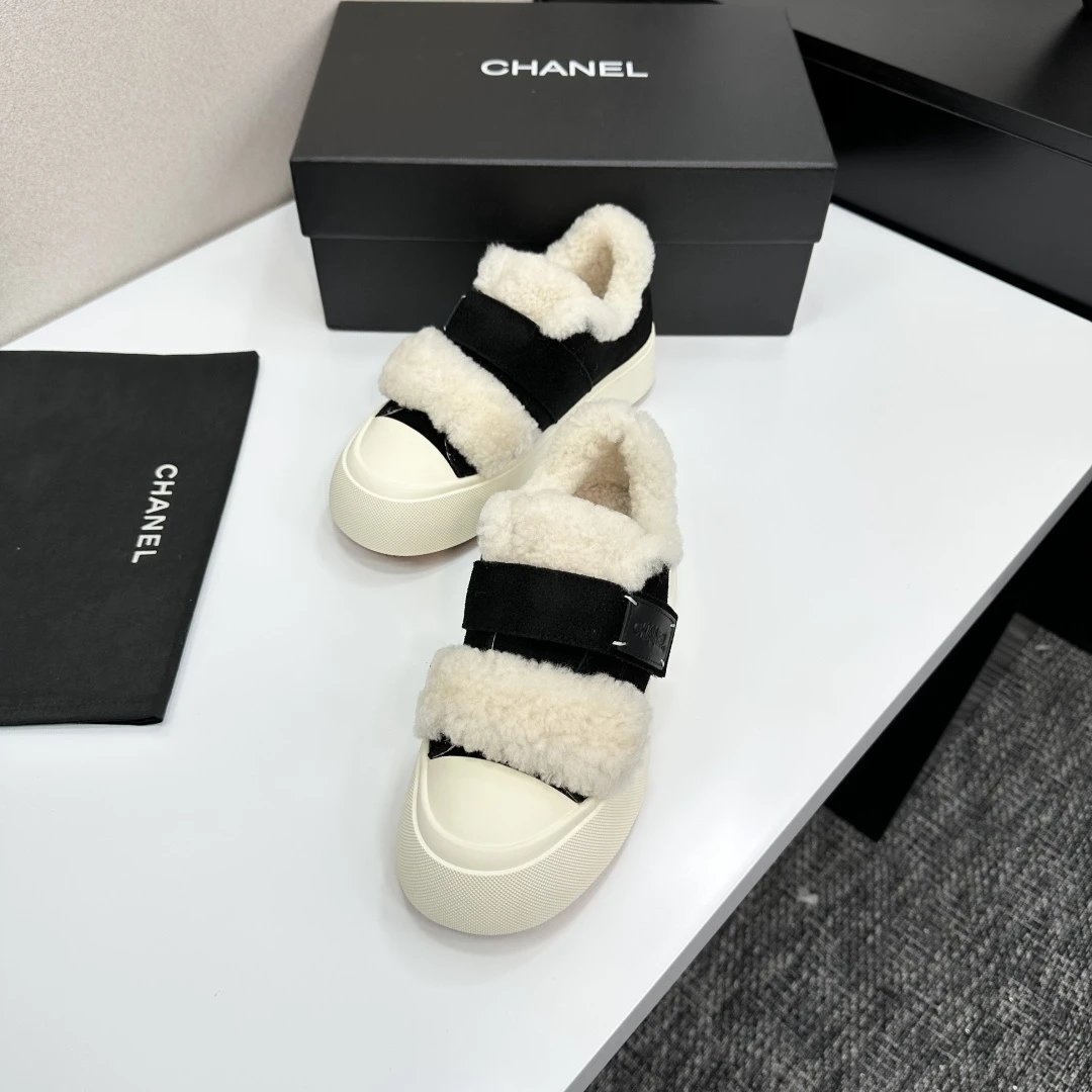 Chanel Shearling Panda Sneakers Black - Gallery Image 5 - Detailed View