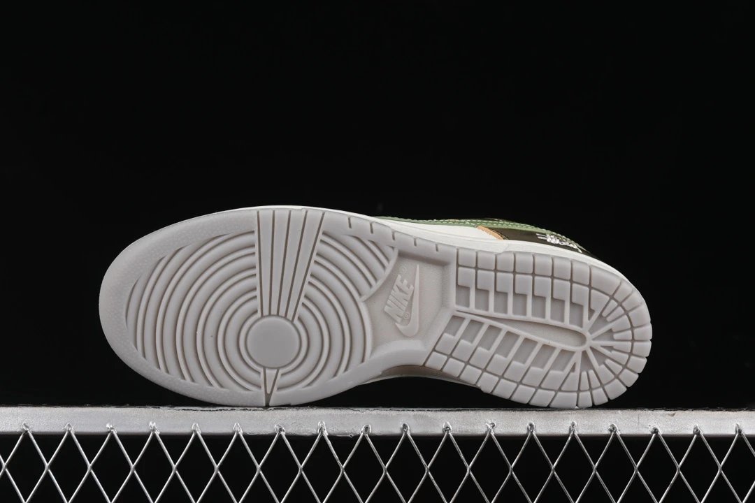 Sneakers Low Cut Metallic Sand - Gallery Image 3 - Detailed View