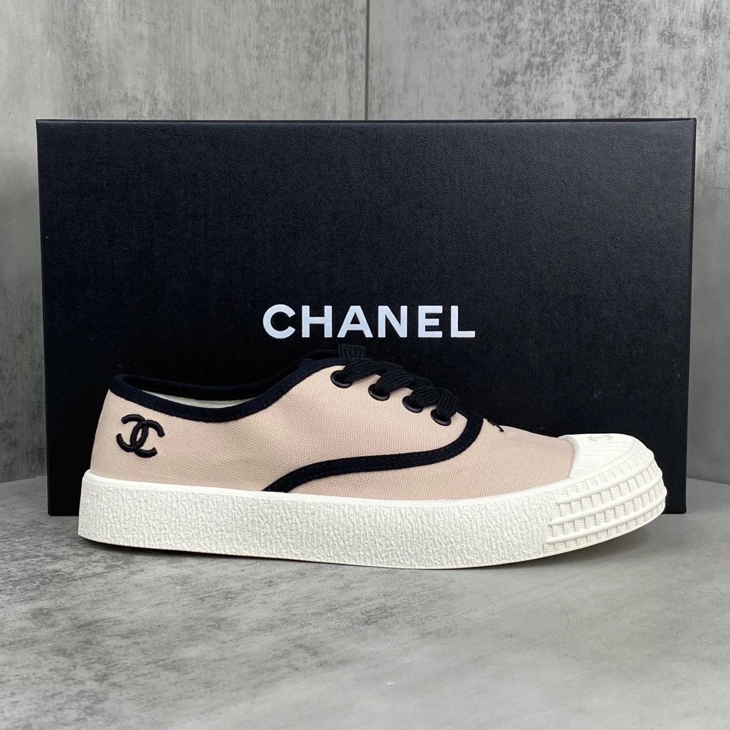 Vintage Canvas Low Top Sneakers with Ivory Blush Trim - Gallery Image 1 - Detailed View