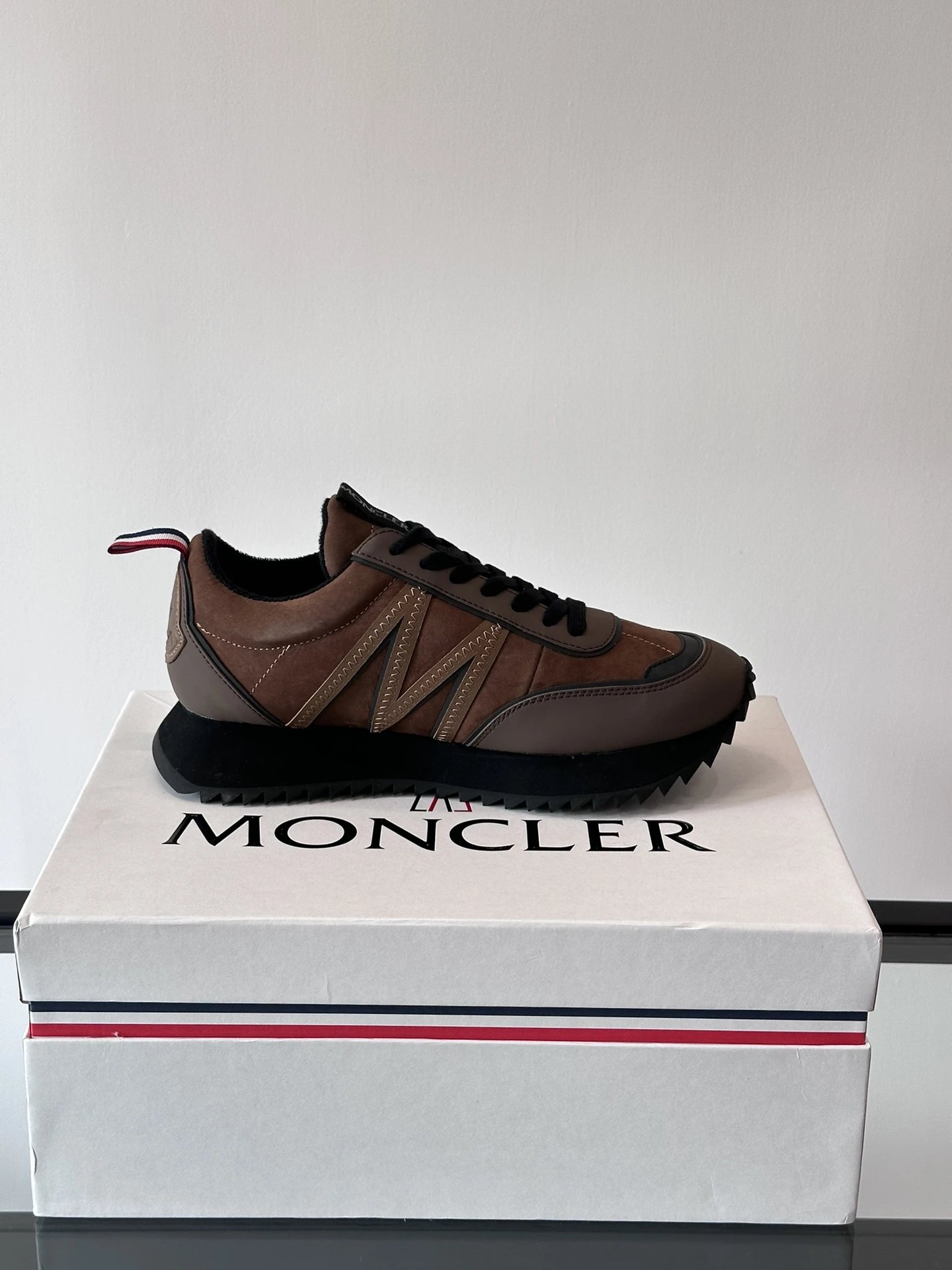 Moncler Pacey Sneakers Brown - High Quality Product Image - Cnfans