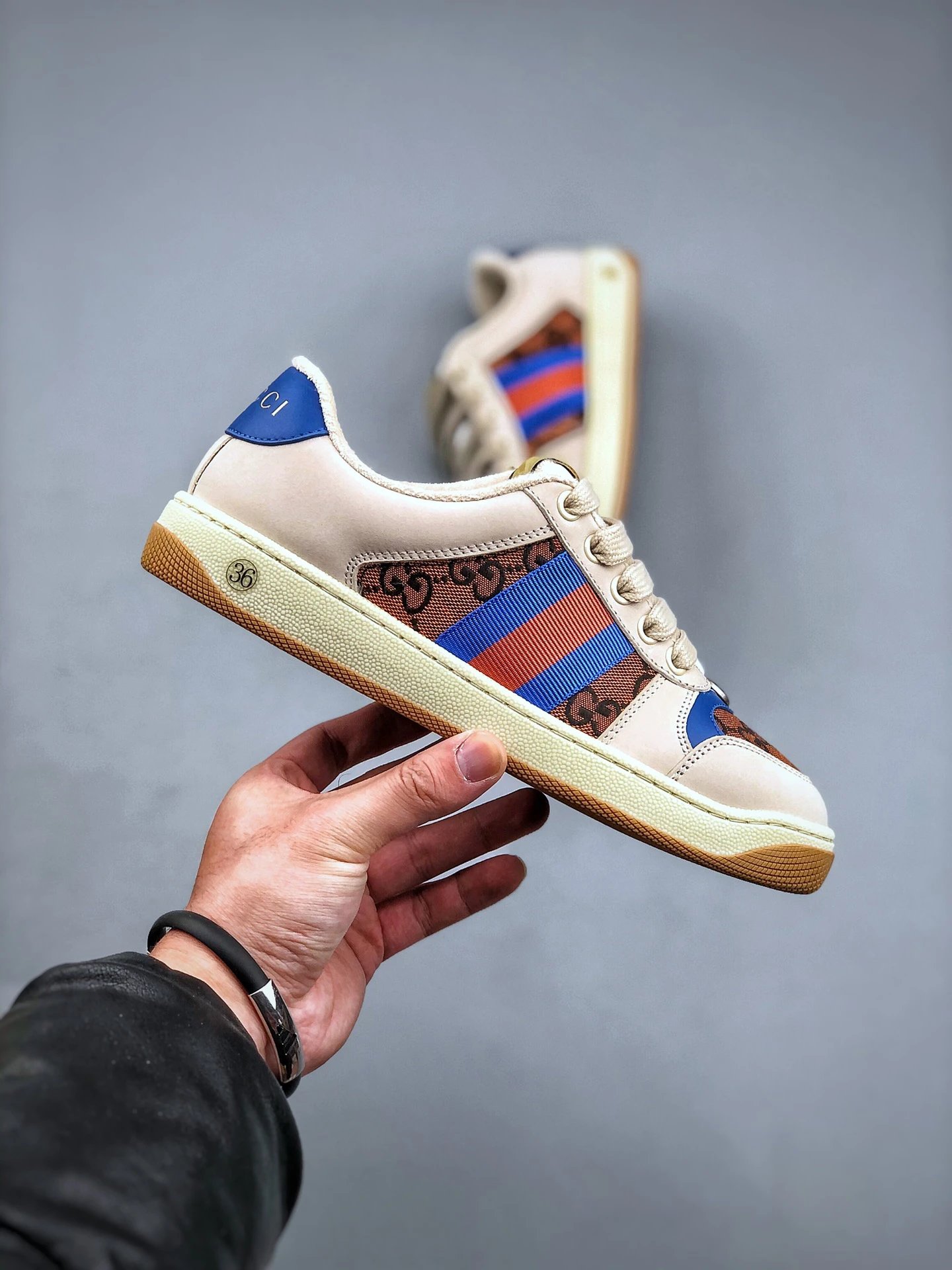 Gucci Distressed Screener Beige Blue Sneakers Blue Red - Gallery Image 4 - Detailed View