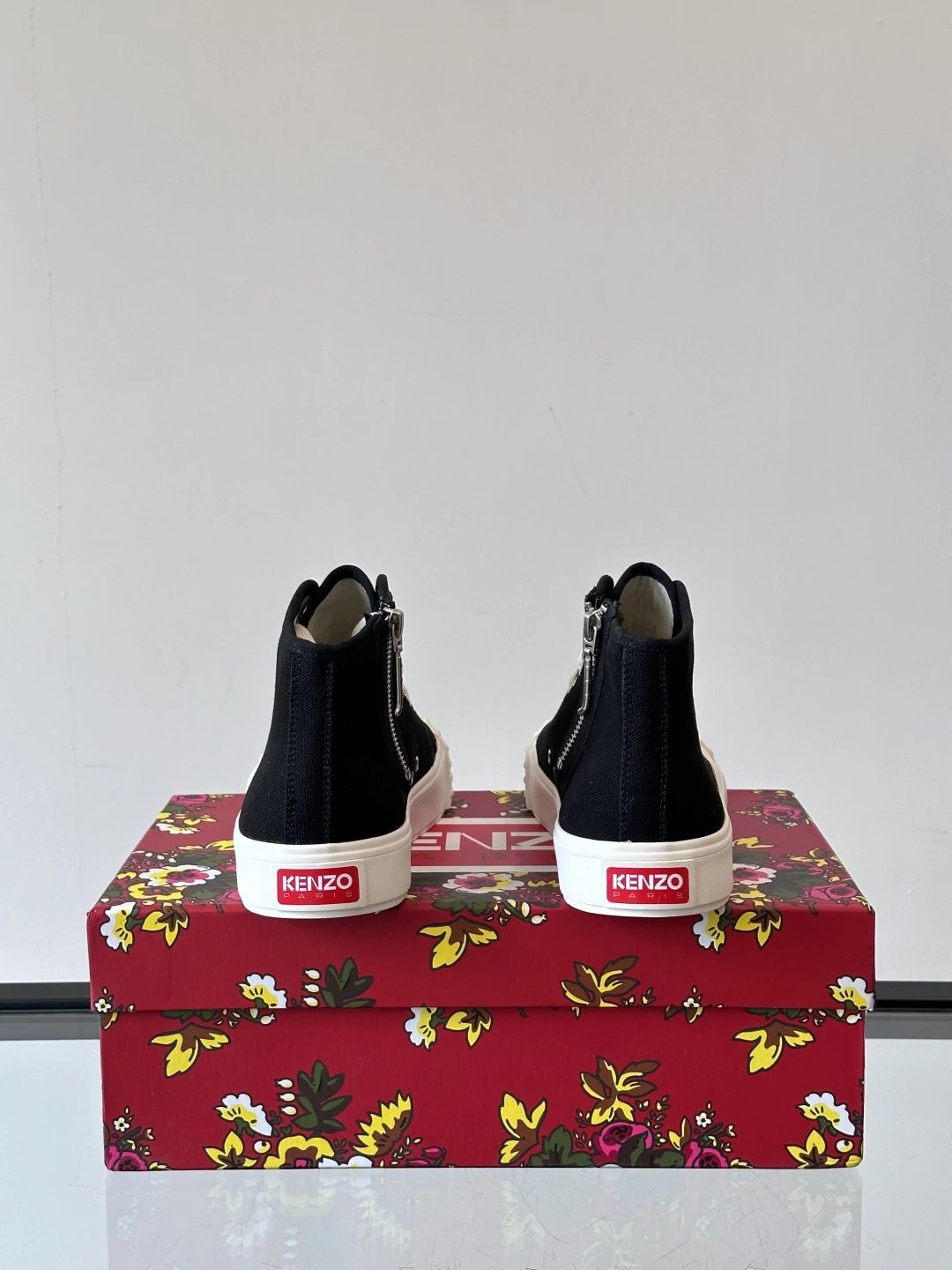 Kenzo Canvas High Sneakers Black - Gallery Image 8 - Detailed View