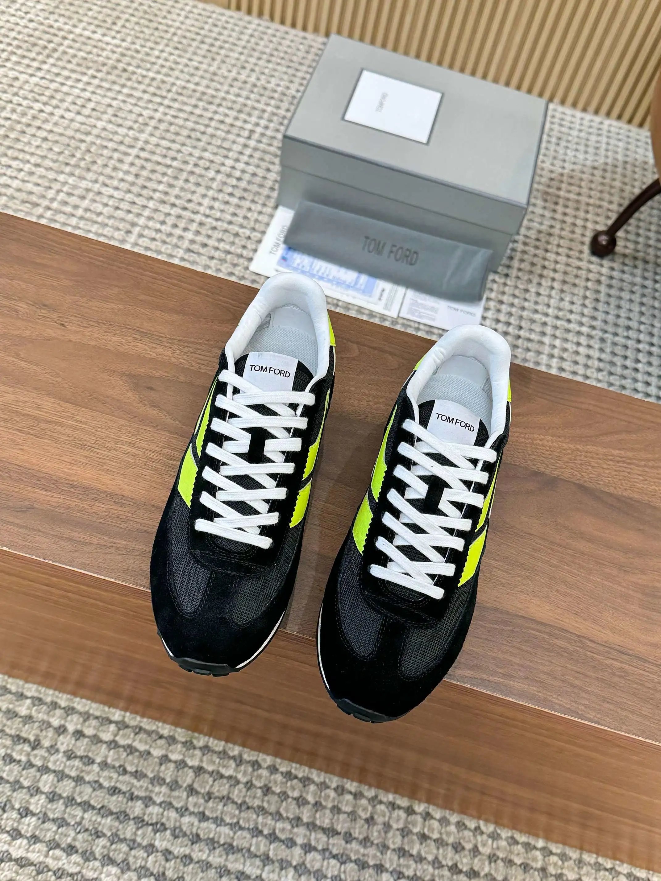 Retro Suede Mesh Sneakers Neon Yellow - Gallery Image 7 - Detailed View