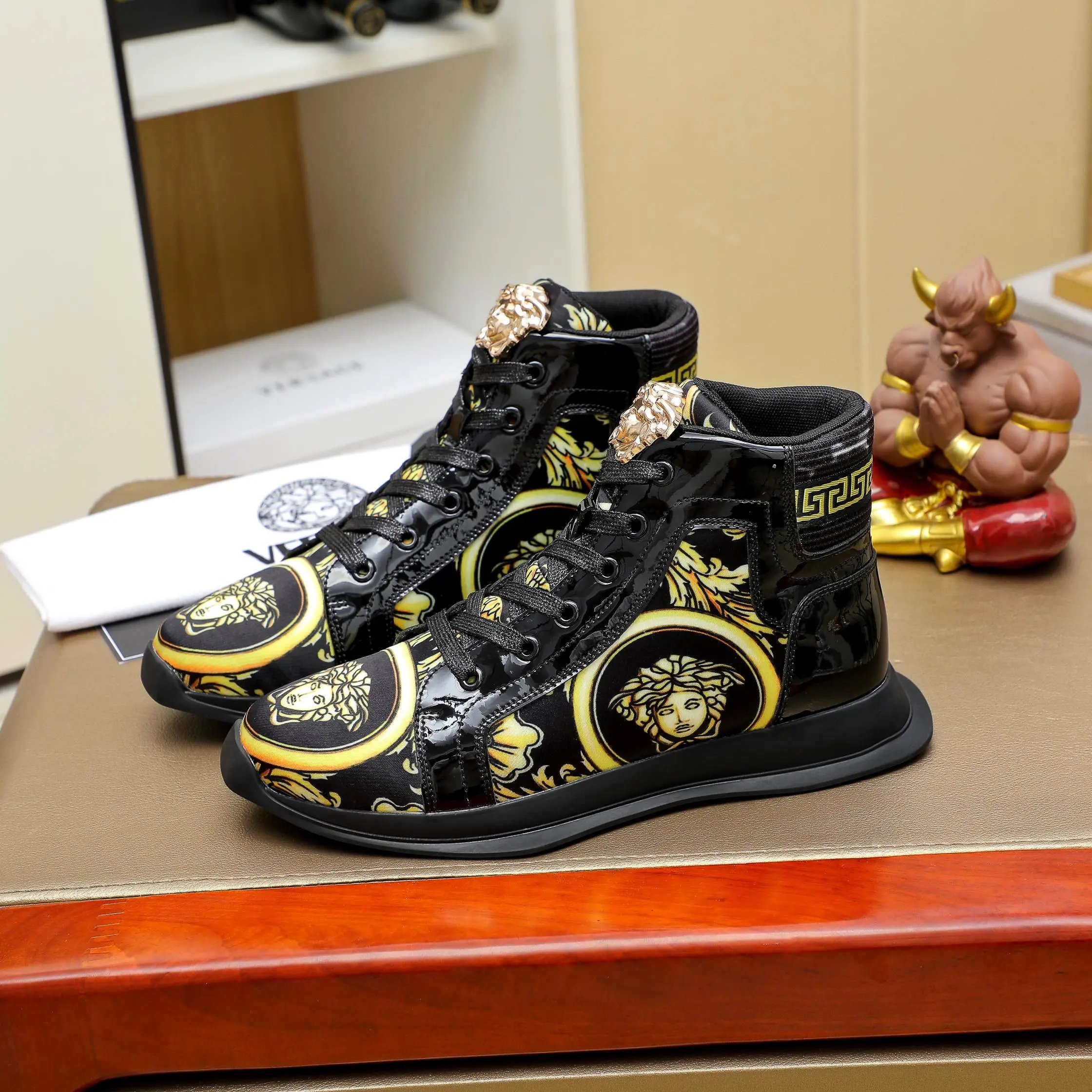 Luxury High Top Leather Sneakers Baroque Black Gold - Versace - Cnfans - $54.84