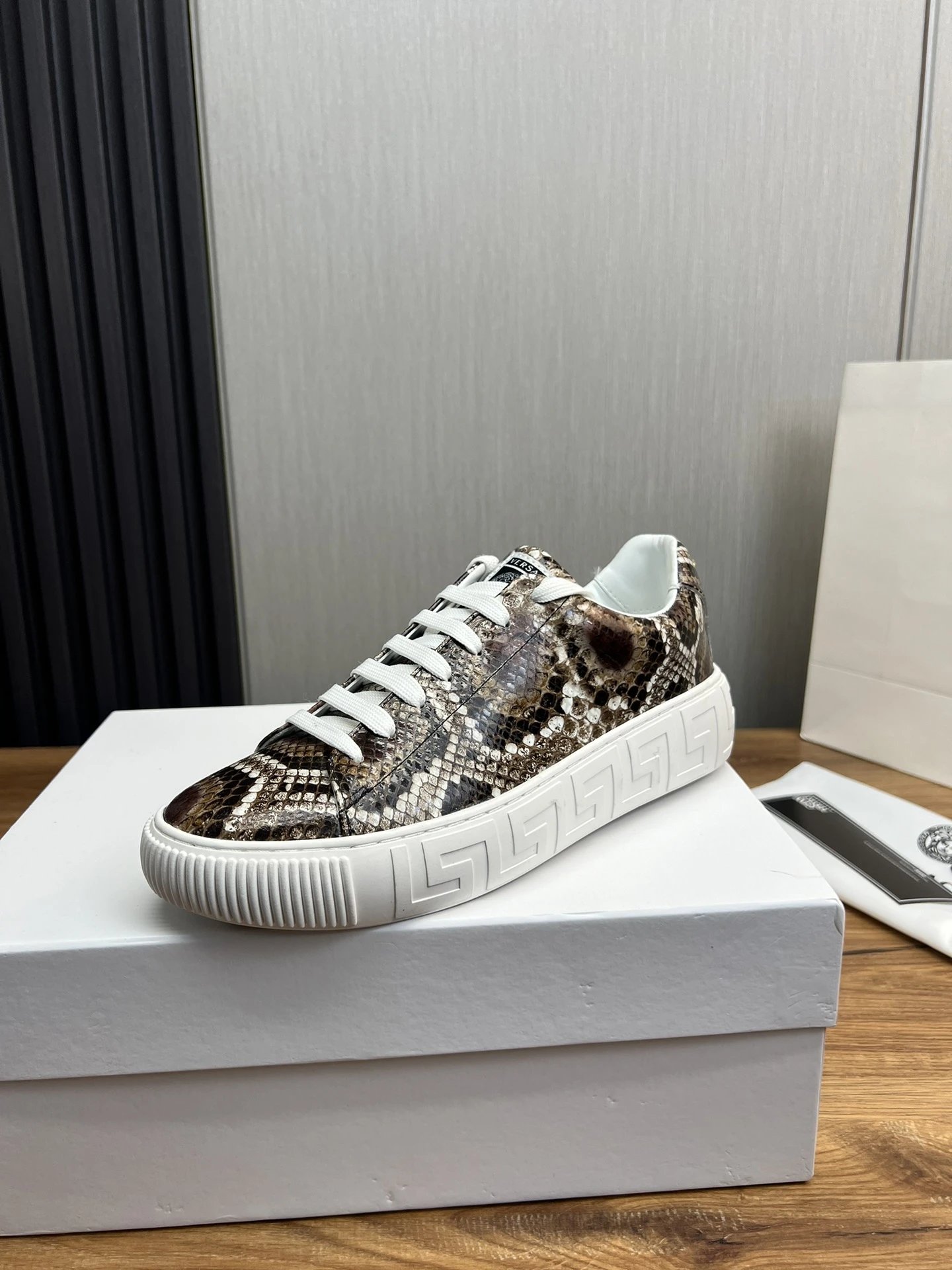 Luxury Snake Print Leather Sneakers Ivory - Gallery Image 1 - Detailed View