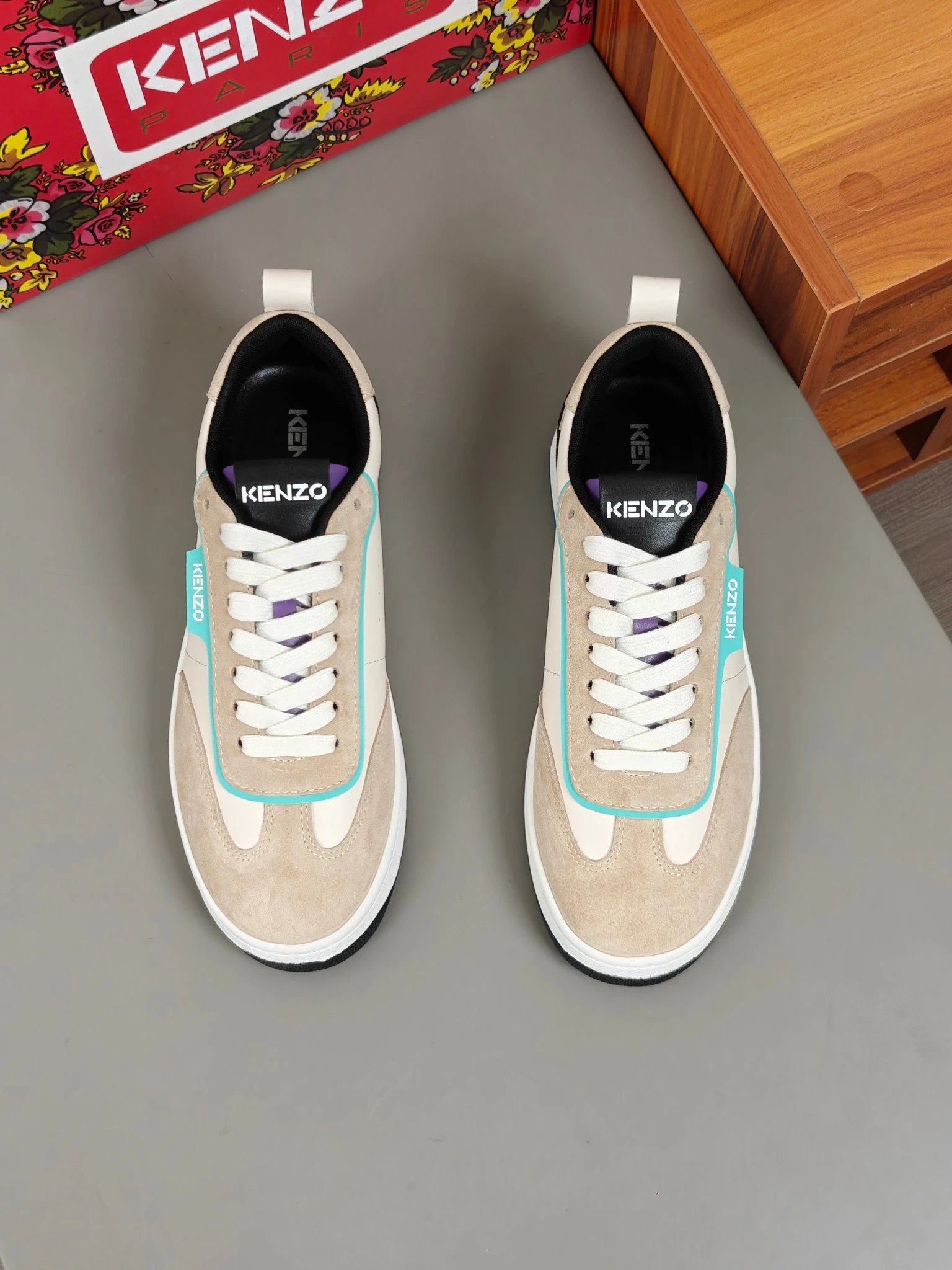 Kenzo Classic Sneakers Beige - Gallery Image 2 - Detailed View