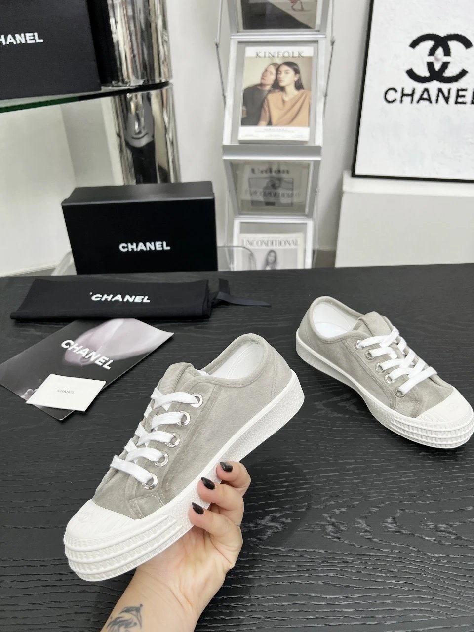 Chanel Vintage Sneakers Gray - Gallery Image 7 - Detailed View