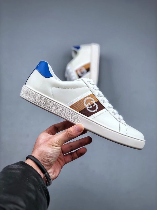Gucci Bee White Blue Sneakers Embroidered Logo - Gallery Image 4 - Detailed View
