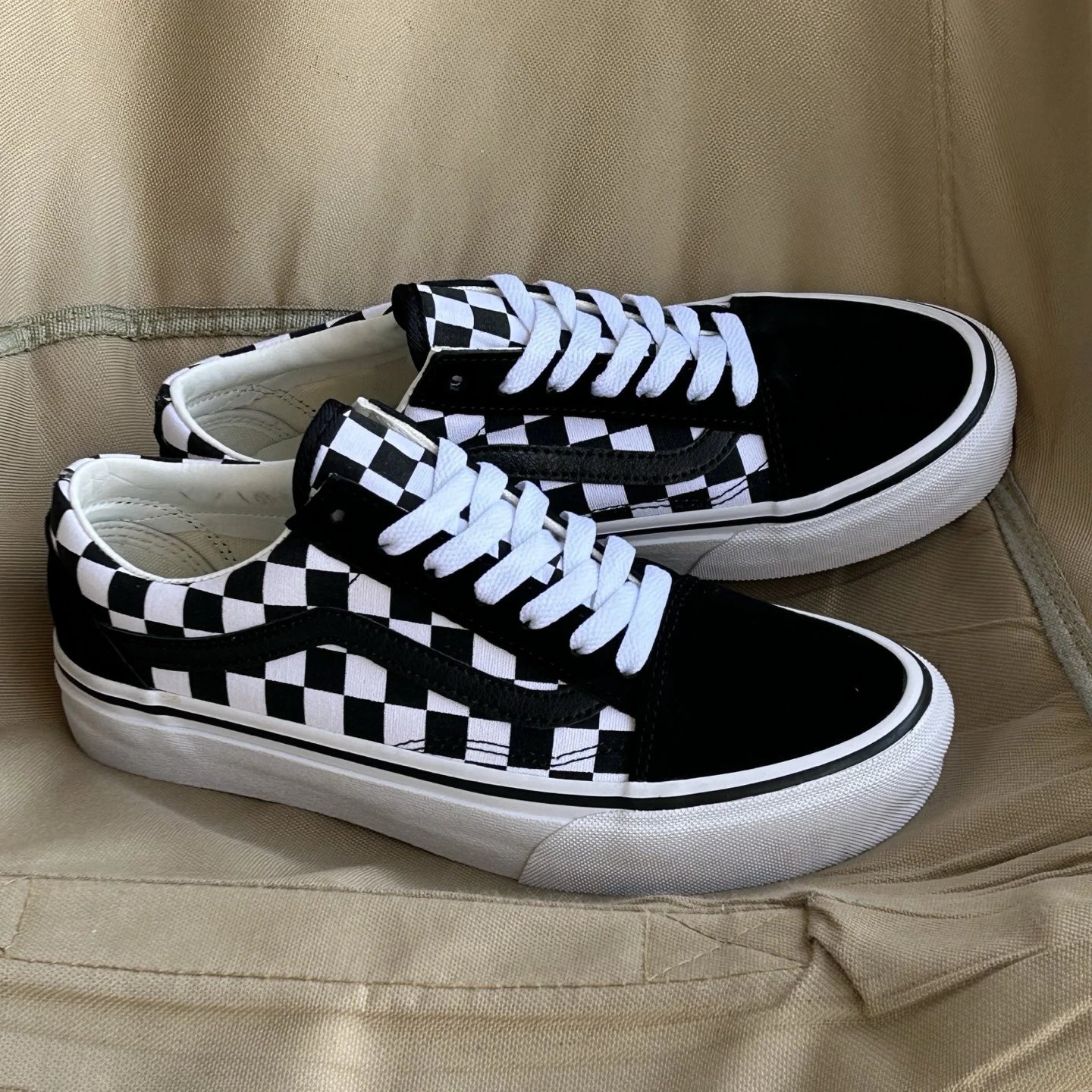 Old Skool Low Top Skate Shoes Ebony Ivory Checkered - Gallery Image 3 - Detailed View