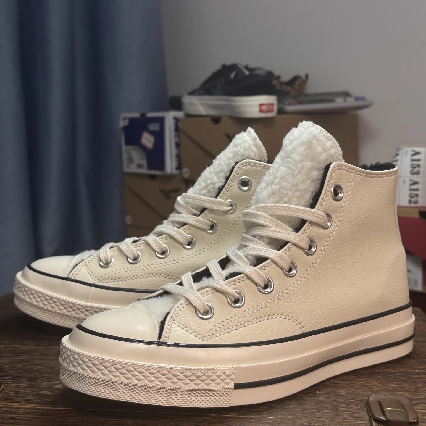 High Top Leather Sneakers Winter Cream - Gallery Image 1 - Detailed View