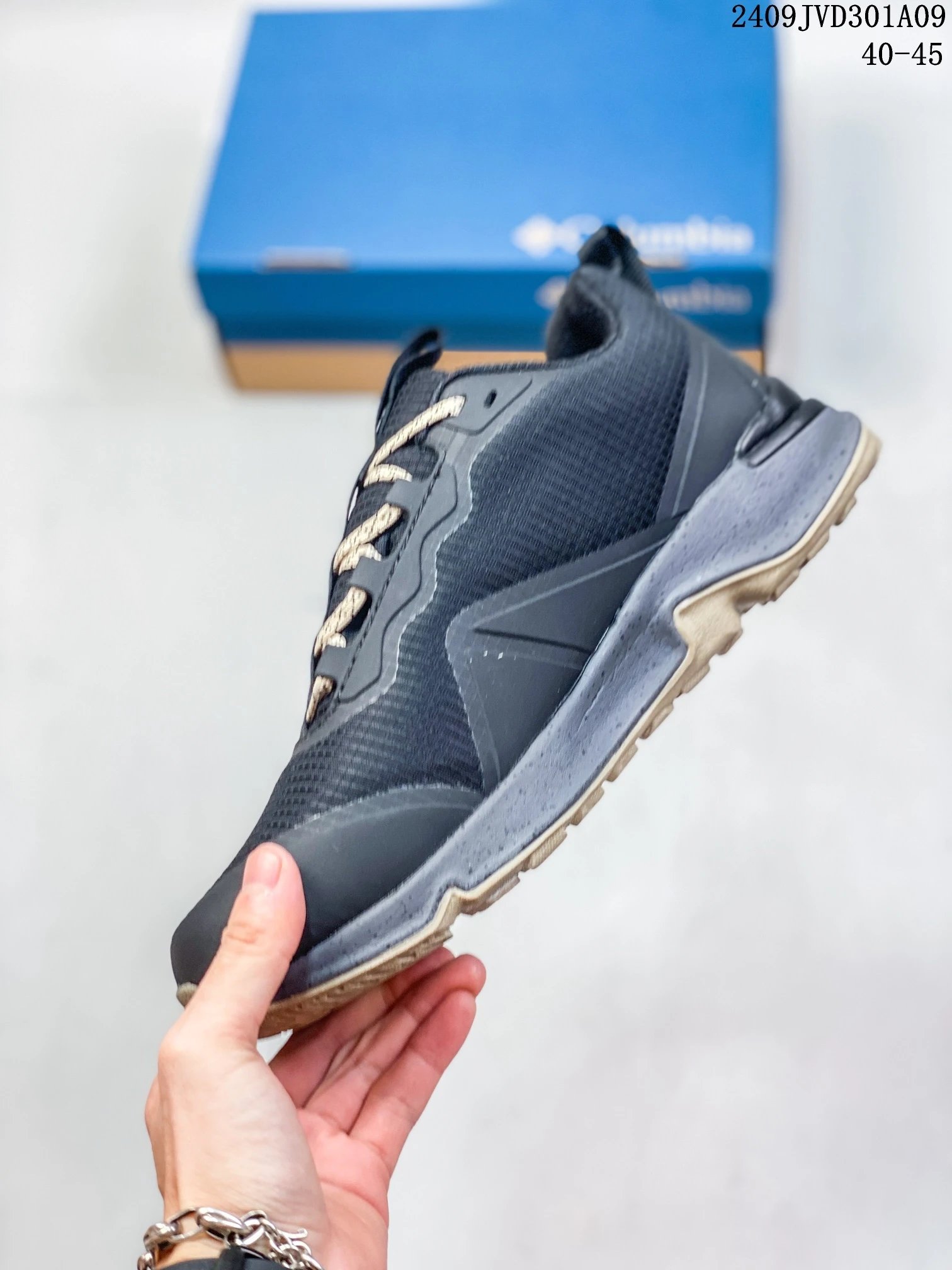 Autumn Trekking Sneakers Shockproof Breathable Charcoal - Gallery Image 3 - Detailed View