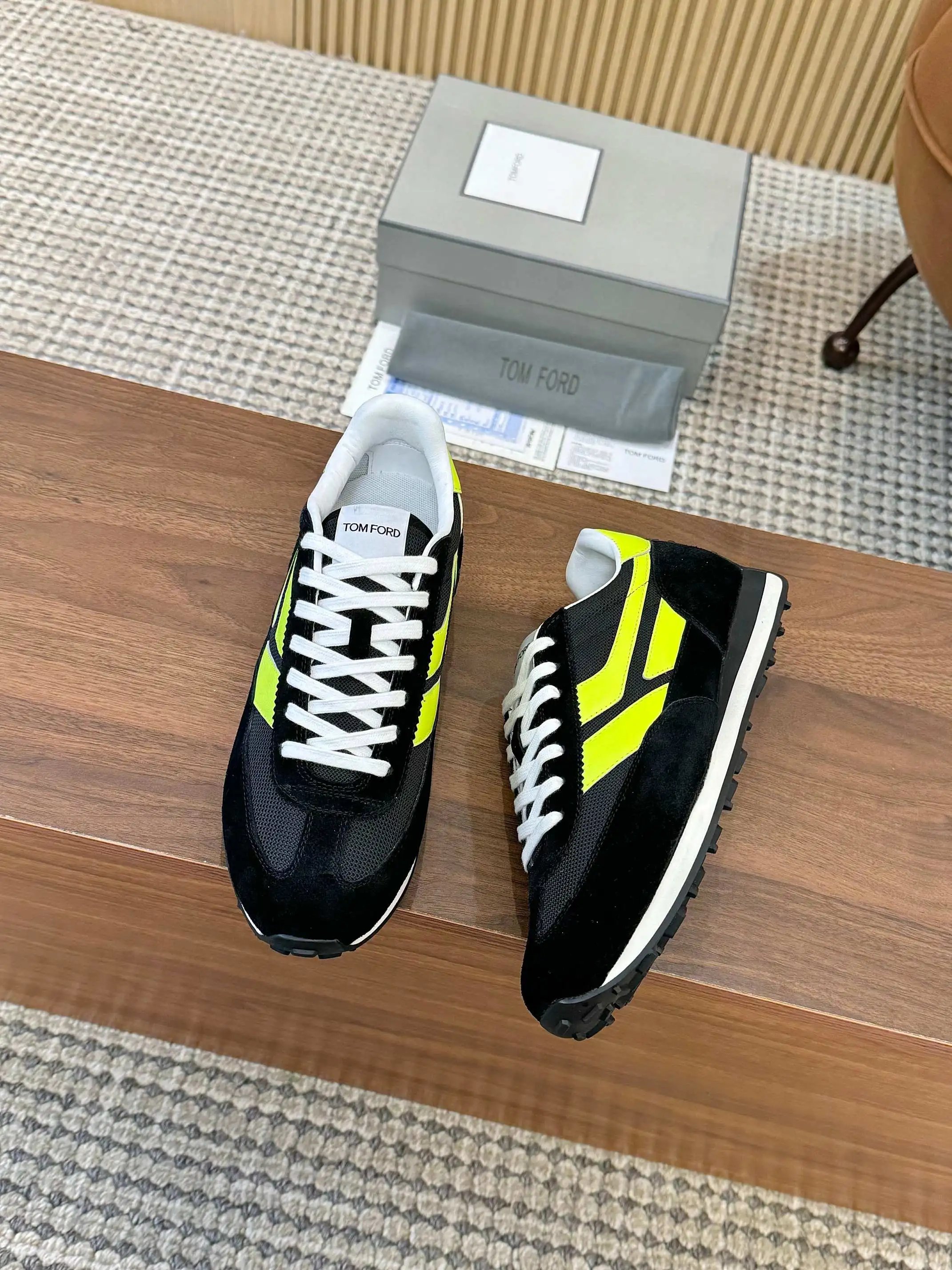 Retro Suede Mesh Sneakers Neon Yellow - Gallery Image 9 - Detailed View