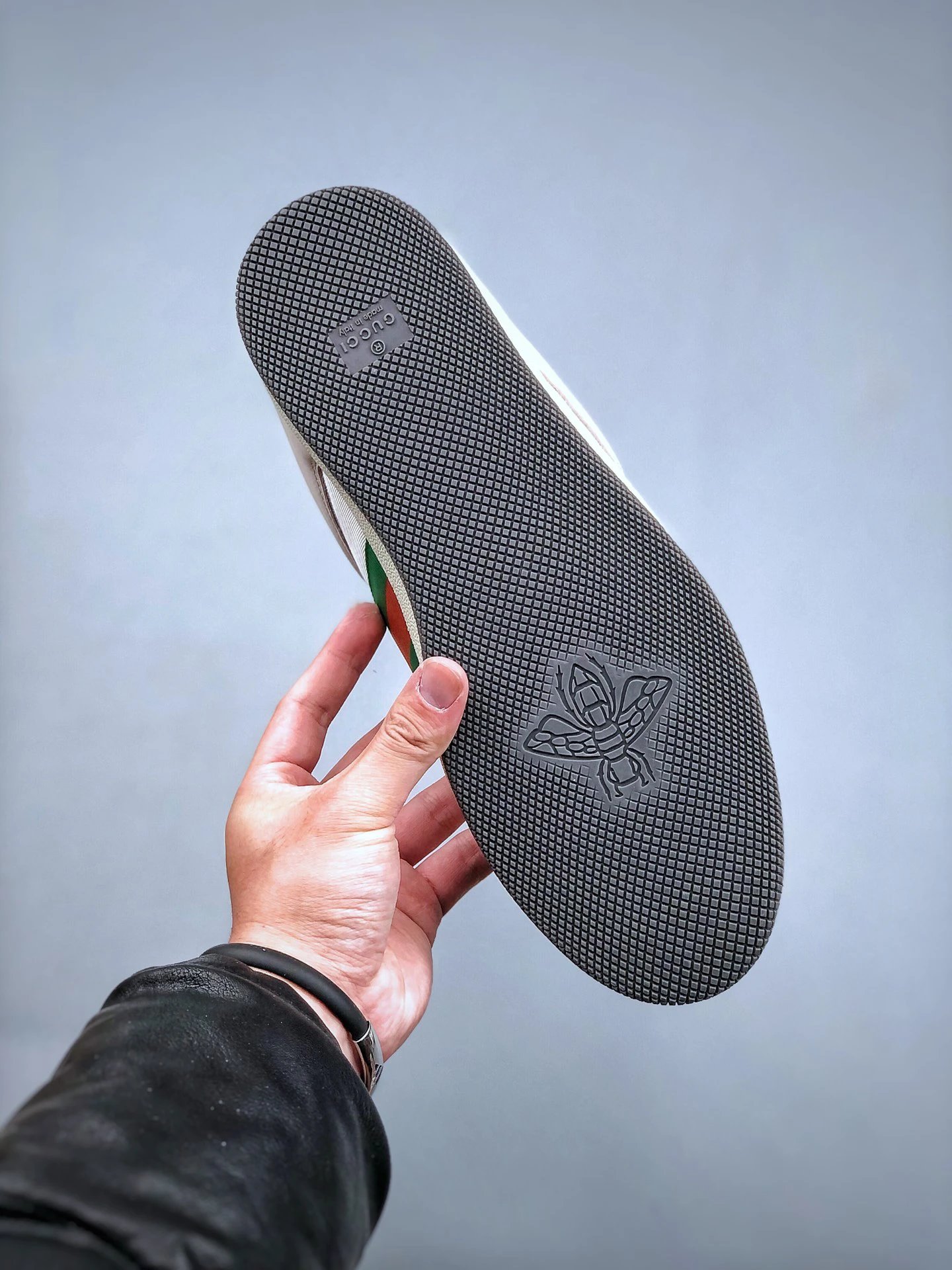 Gucci Distressed Screener Beige Sneakers Green Red - Gallery Image 8 - Detailed View