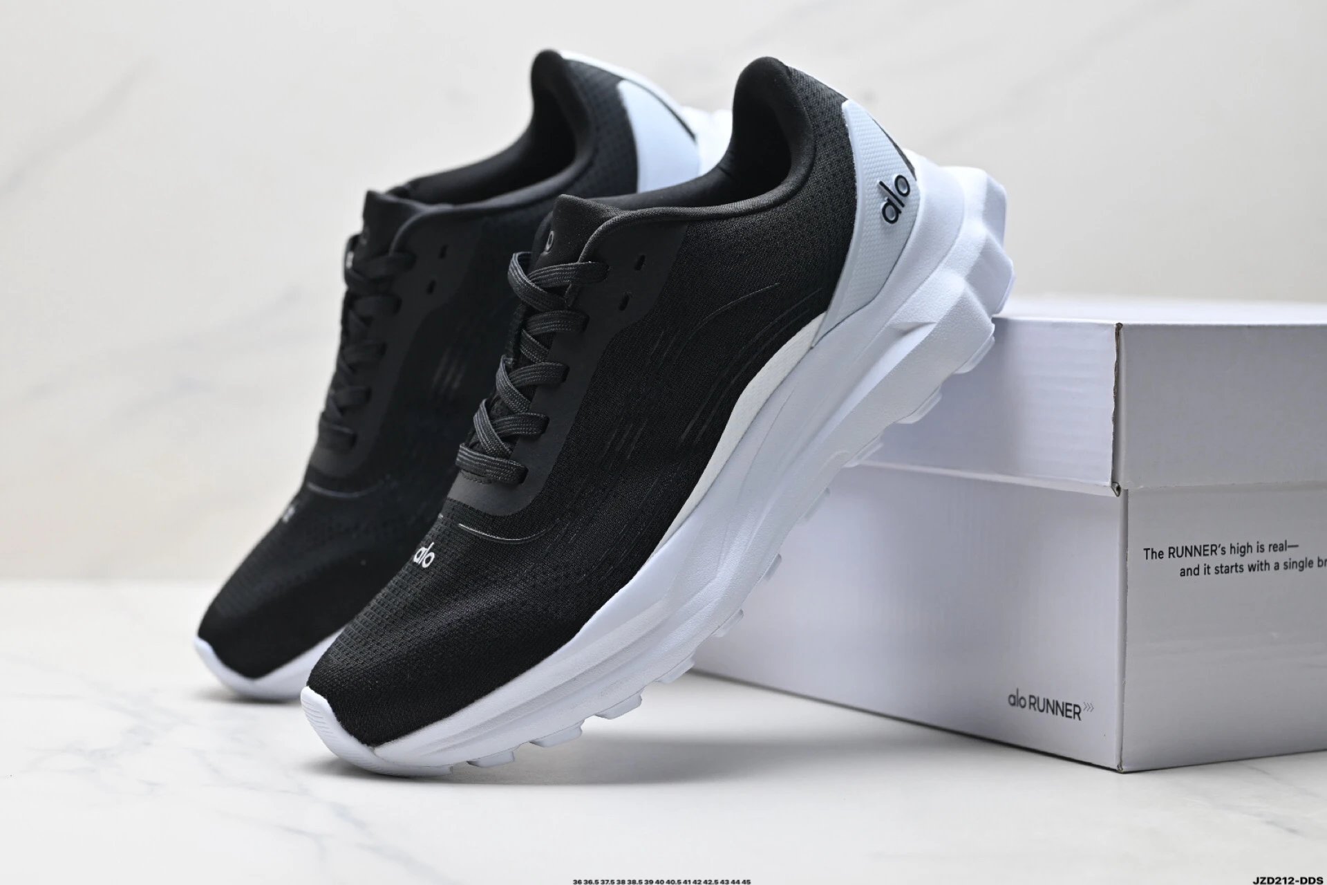 Alo Yoga Alo Runner Sneakers Black White - Gallery Image 8 - Detailed View