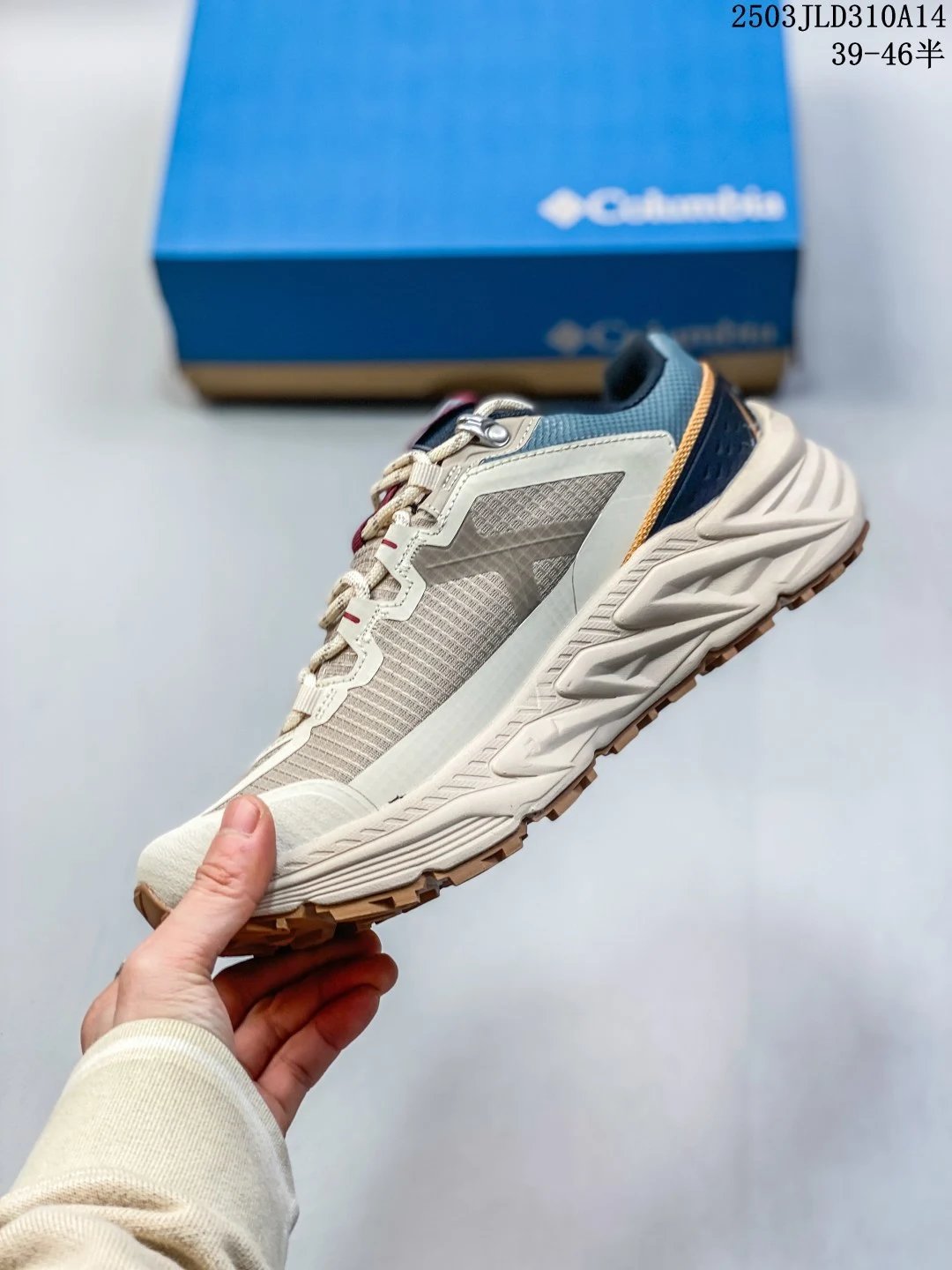 Trail Running Hiking Shoes Waterproof Breathable Sandstone - Gallery Image 3 - Detailed View