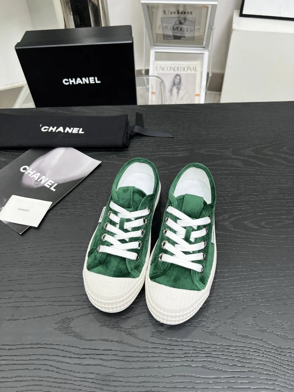Chanel Vintage Sneakers Green - Gallery Image 2 - Detailed View