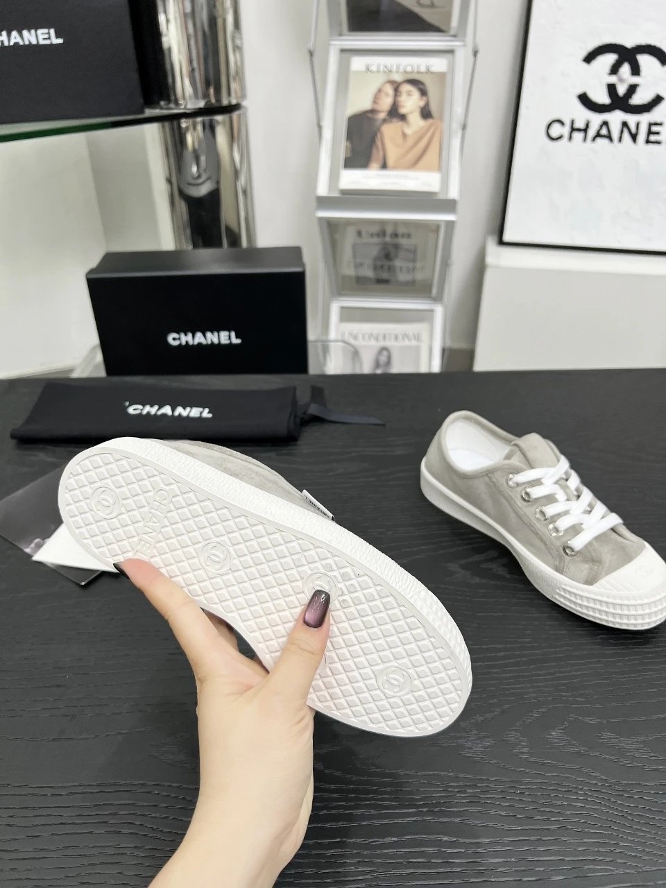 Chanel Vintage Sneakers Gray - Gallery Image 8 - Detailed View