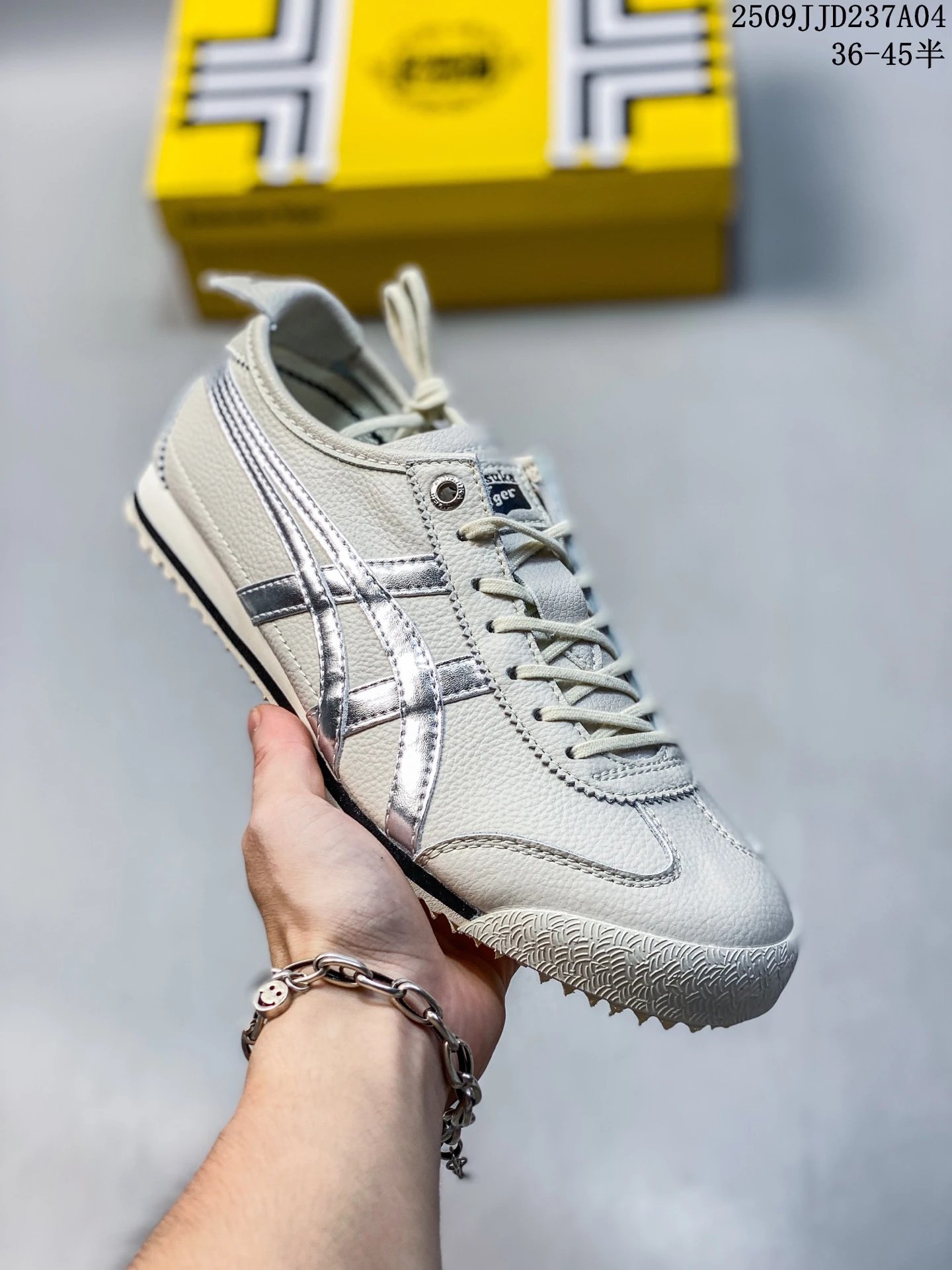 Onitsuka Tiger Mexico 66 Deluxe Multicolor - Gallery Image 4 - Detailed View
