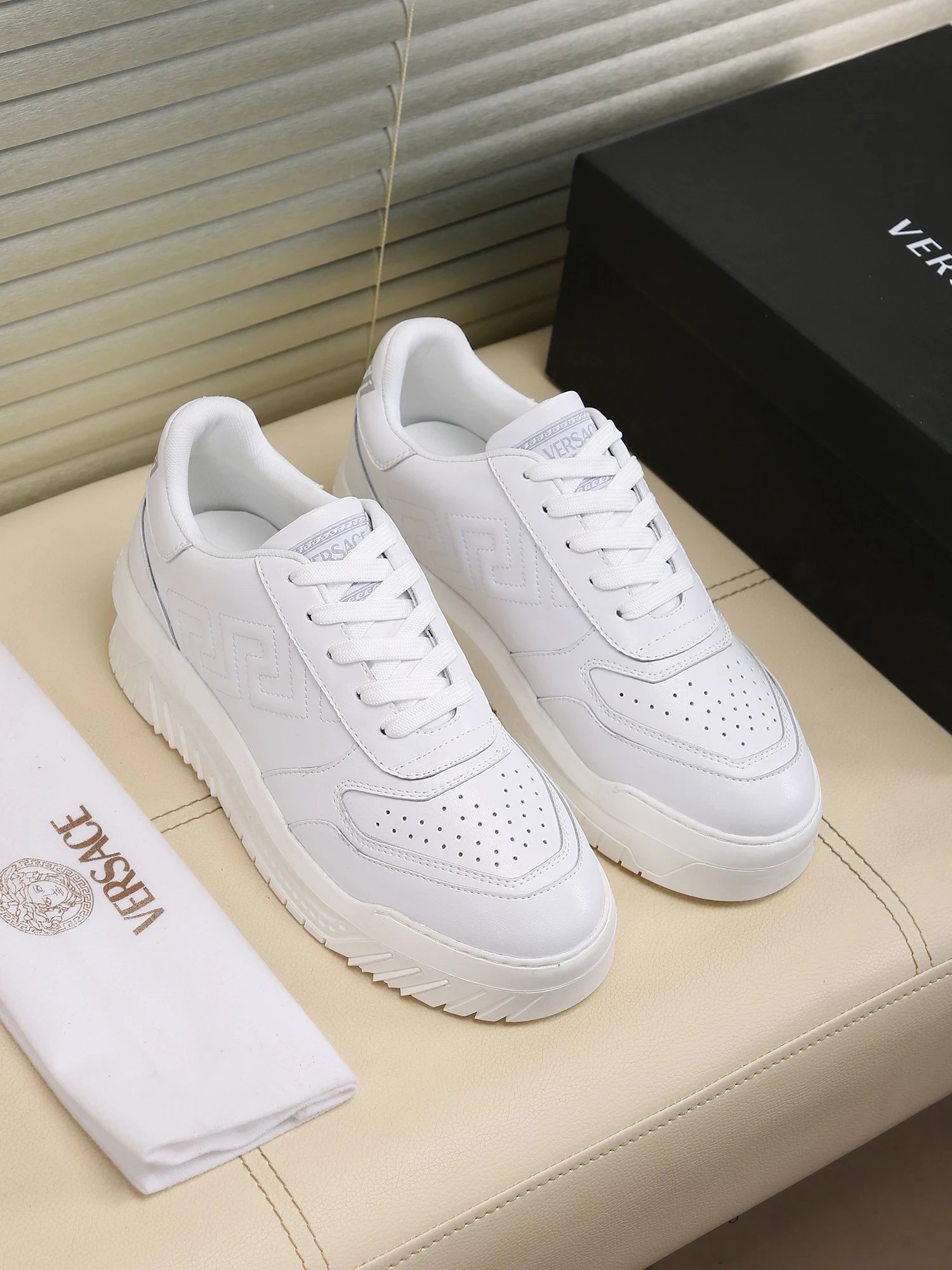 Grace Labyrinth Leather Sneakers Ivory White - Gallery Image 7 - Detailed View