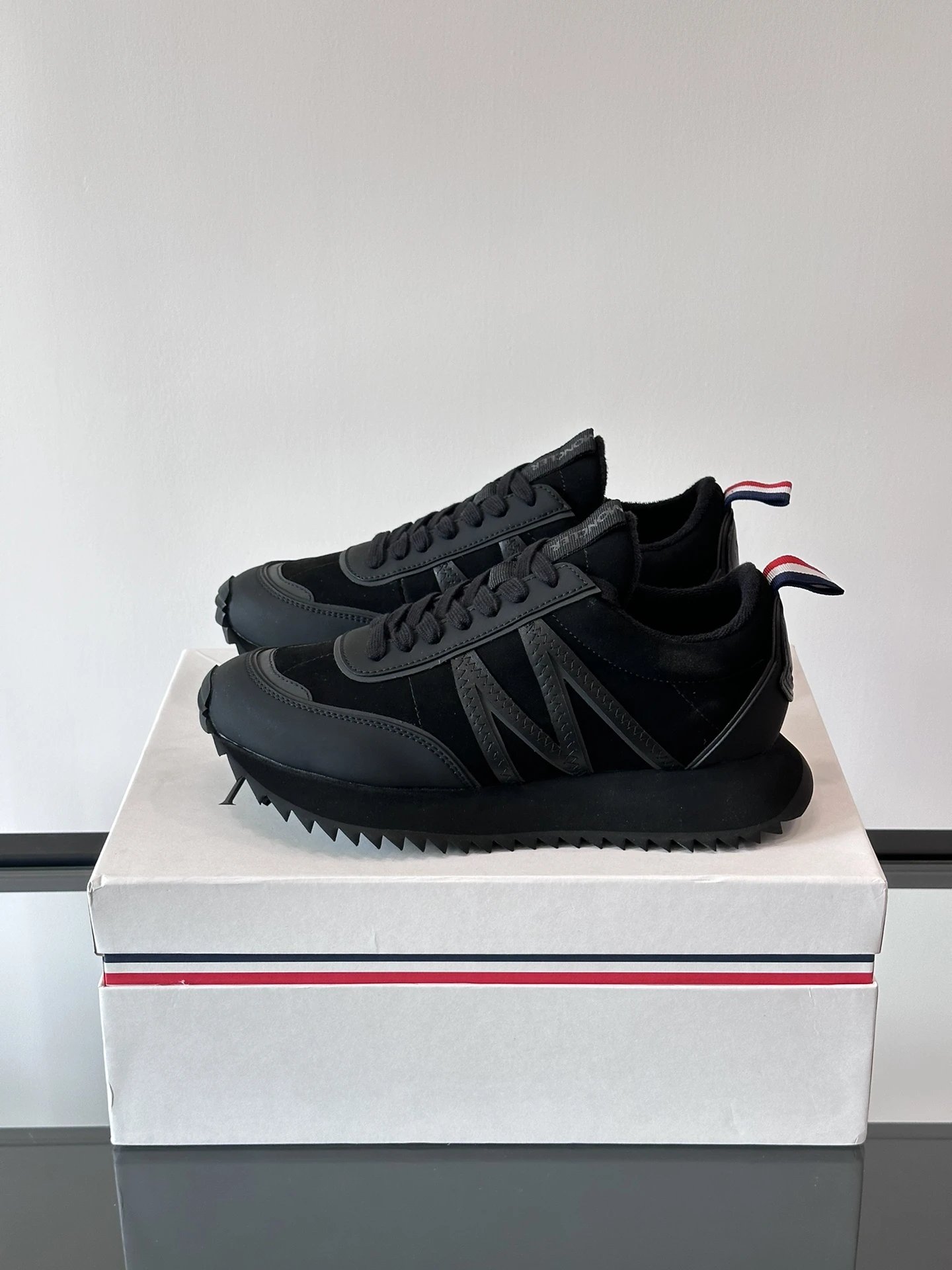 Moncler Pacey Sneakers Black  - Gallery Image 4 - Detailed View
