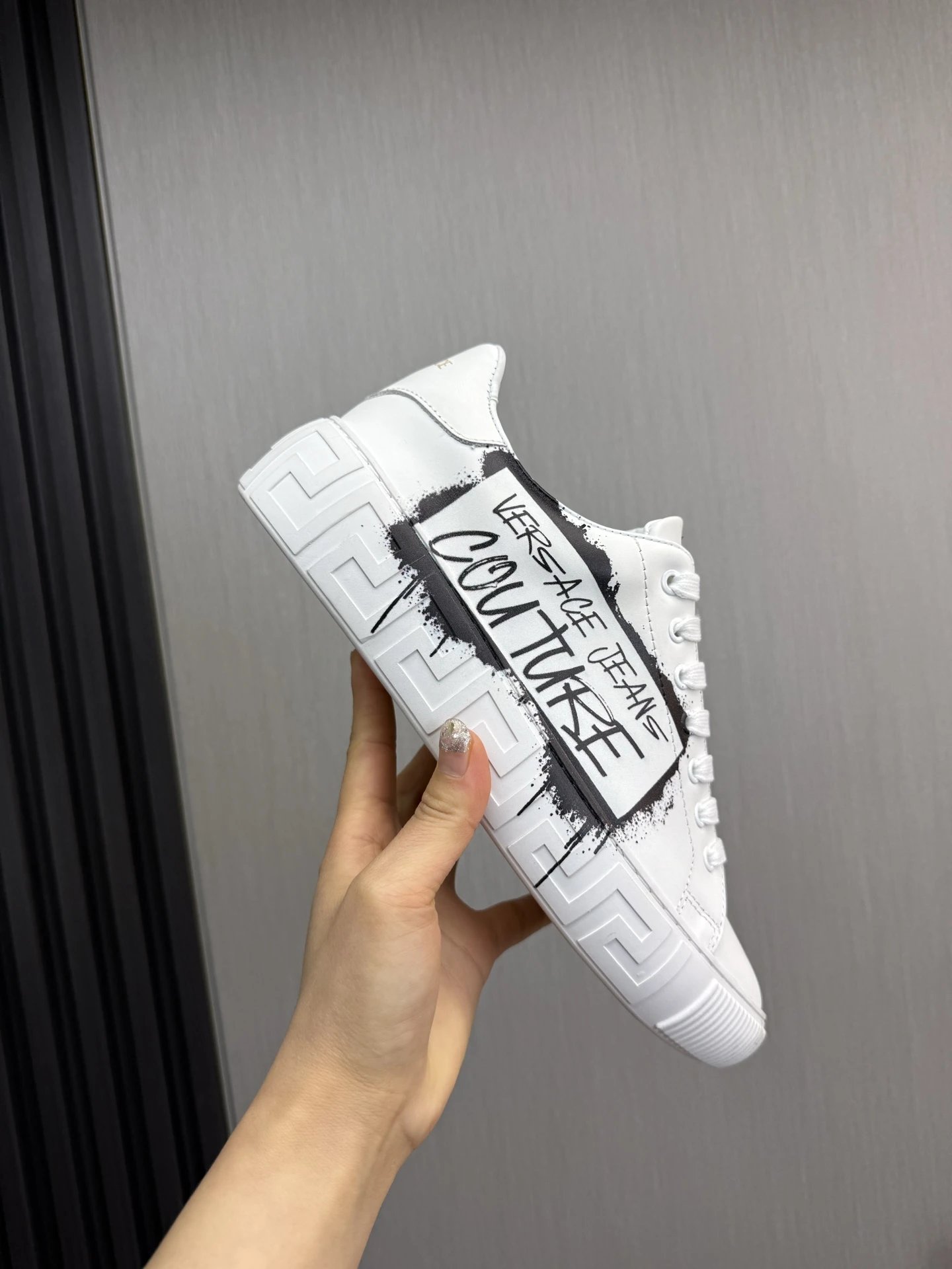 Unisex Leather Low Top Sneakers Casual Style Ivory - Gallery Image 7 - Detailed View