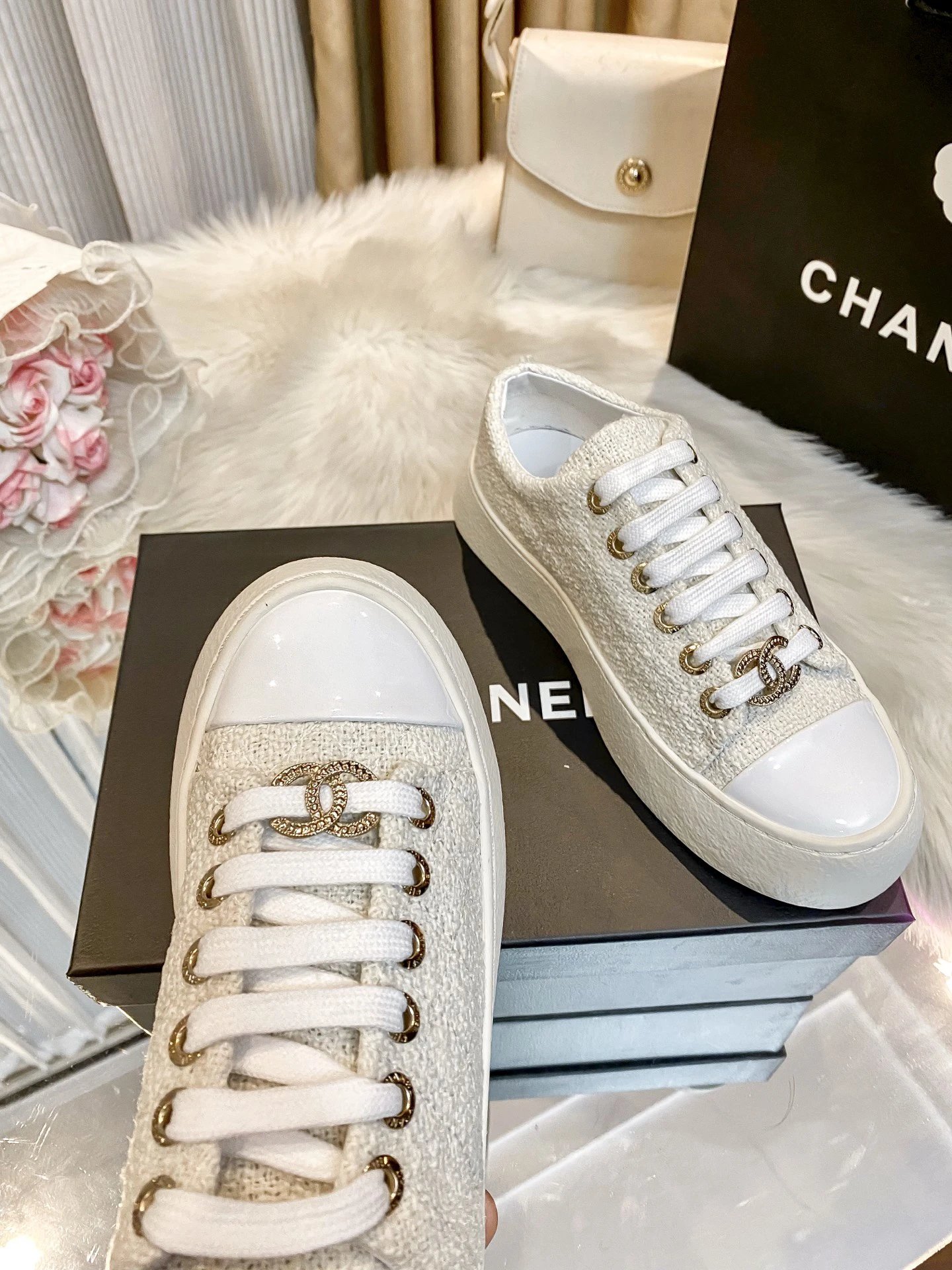 Chanel White Woven Sneakers - Gallery Image 7 - Detailed View