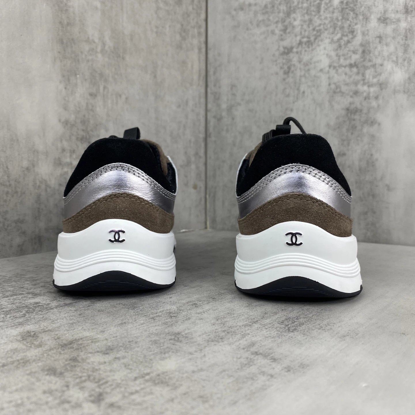 Women's Suede Leather Mesh Outdoor Sneakers Pewter Brown - Gallery Image 5 - Detailed View