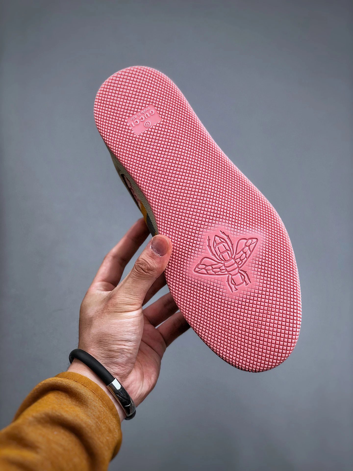 Gucci Distressed Screener Beige Sneakers Yellow - Gallery Image 8 - Detailed View