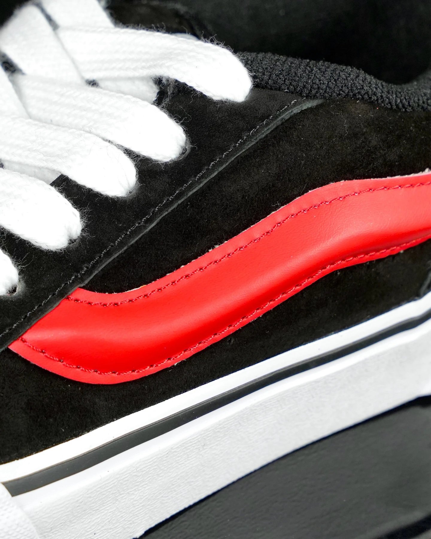 Retro Chunky Skate Shoes Suede Scarlet Red - Gallery Image 4 - Detailed View
