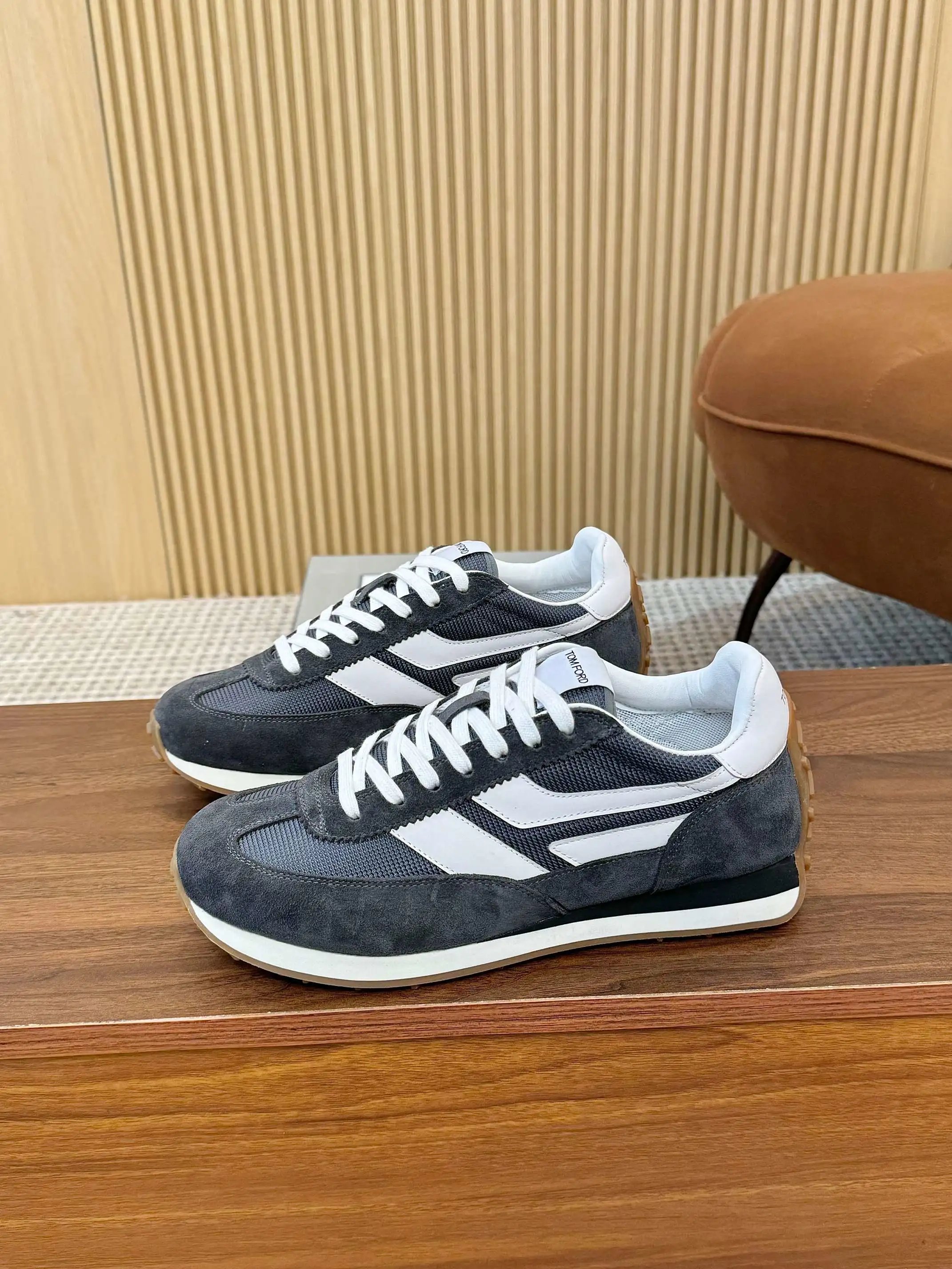 Retro Suede Mesh Sneakers Charcoal - Gallery Image 3 - Detailed View