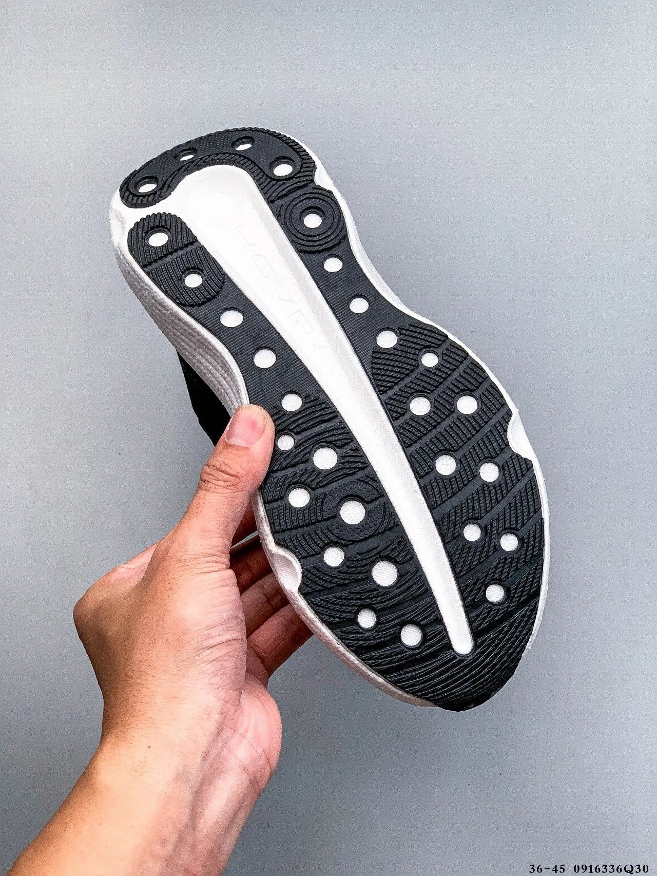 Infinite Elite Mesh Running Shoes Ebony Black - Gallery Image 5 - Detailed View