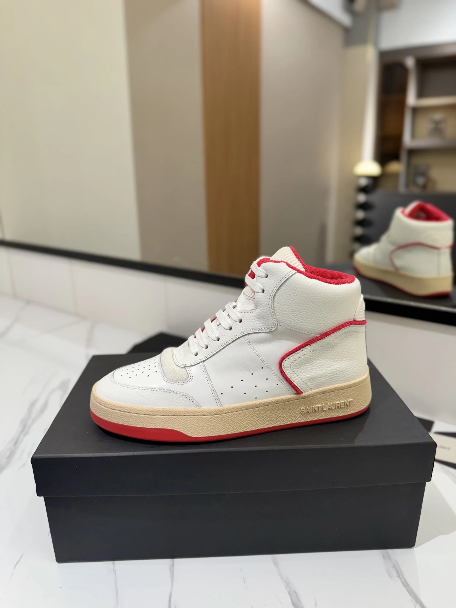 Saint Laurent SL61 Sneakers White Red - Gallery Image 4 - Detailed View