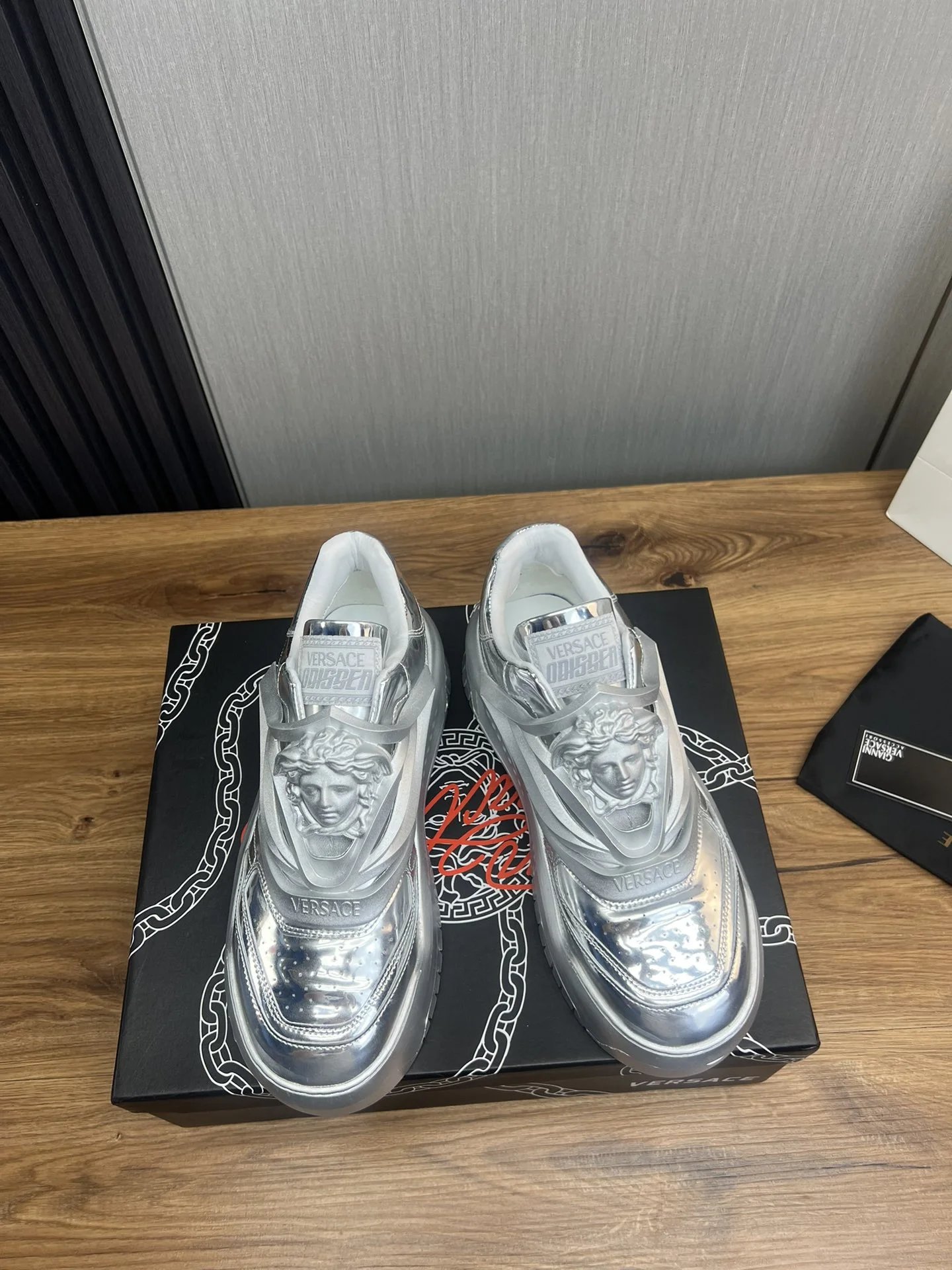 Luxury Leather Low Top Sneakers Metallic Silver - Gallery Image 2 - Detailed View