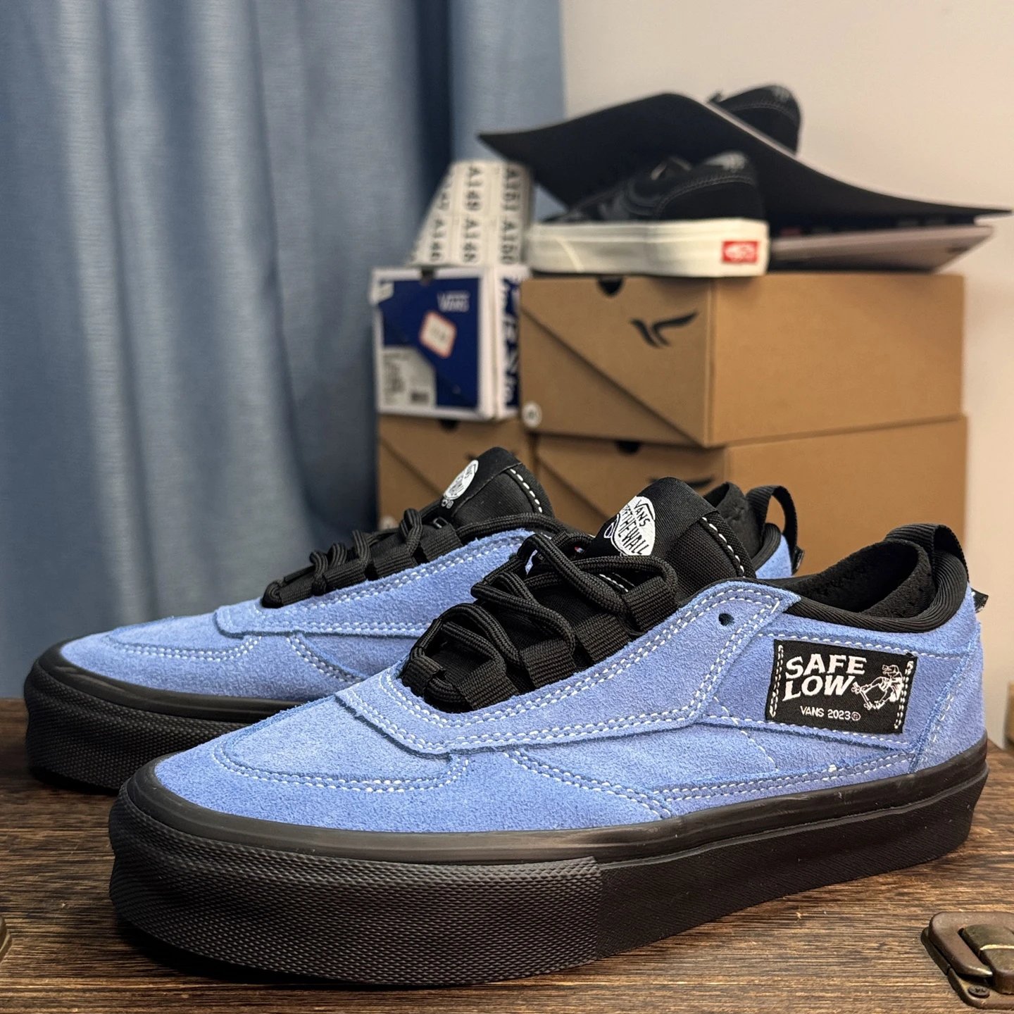 Low Top Suede Skate Shoes Sapphire Black - Gallery Image 1 - Detailed View