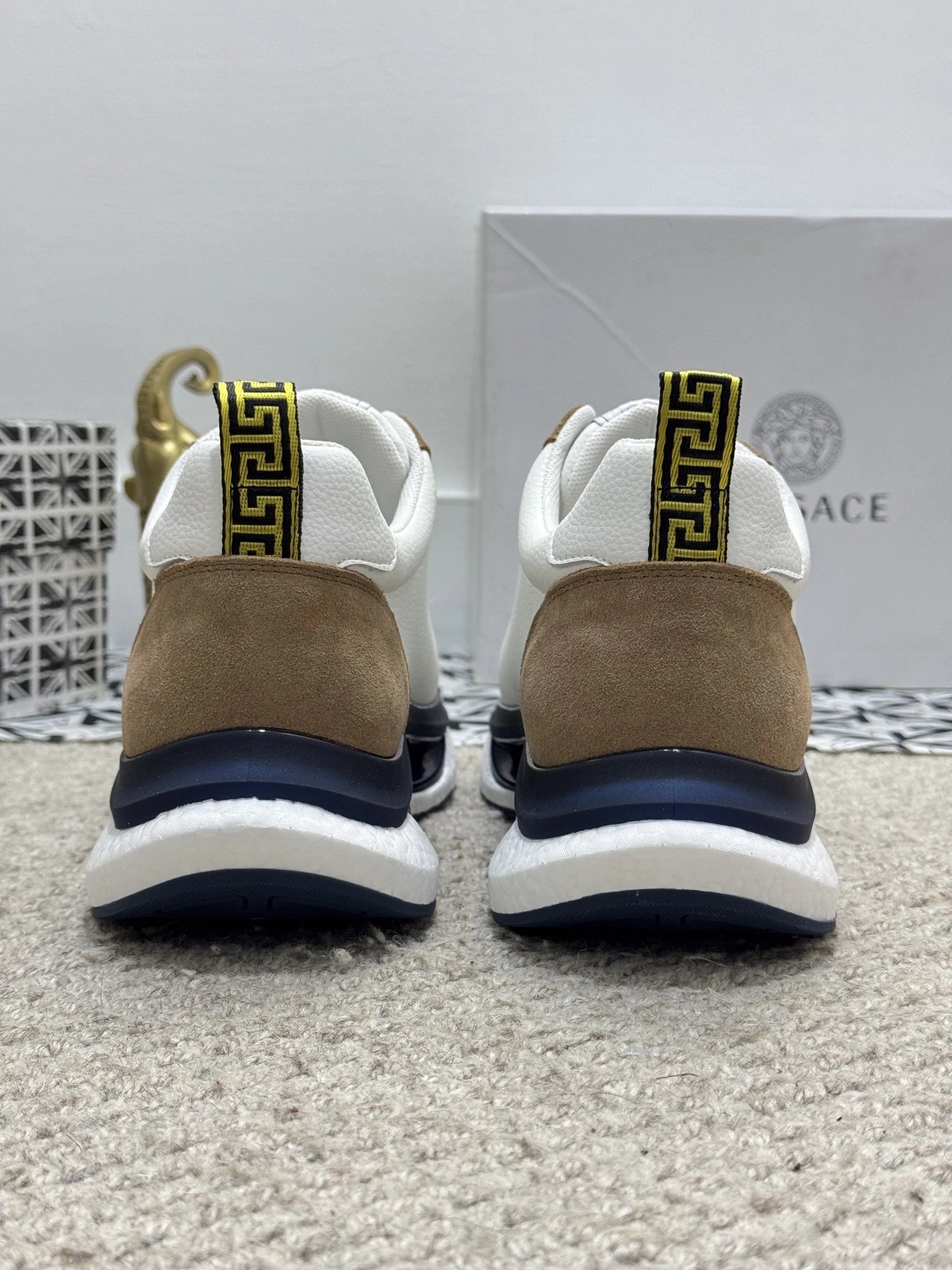 Luxury Leather Mesh Sneakers Beige White - Gallery Image 5 - Detailed View