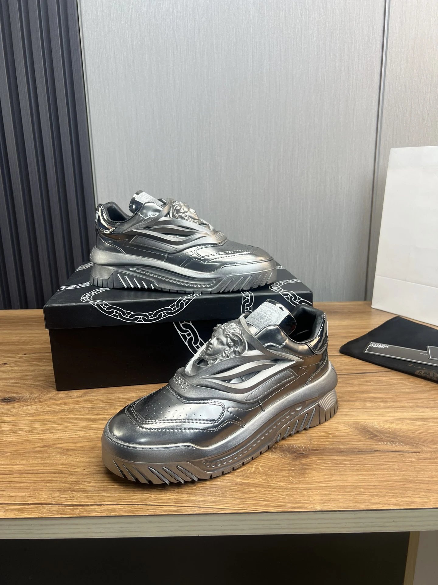 Luxury Leather Chunky Sneakers Metallic Silver - Gallery Image 6 - Detailed View