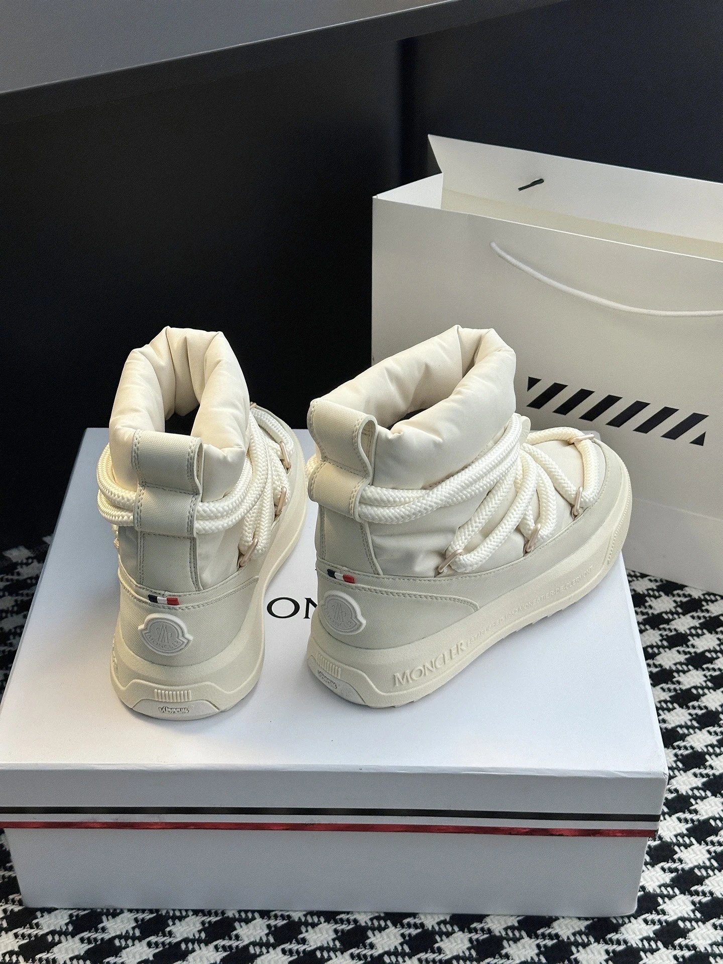 Moncler Mid Boots White - Gallery Image 5 - Detailed View