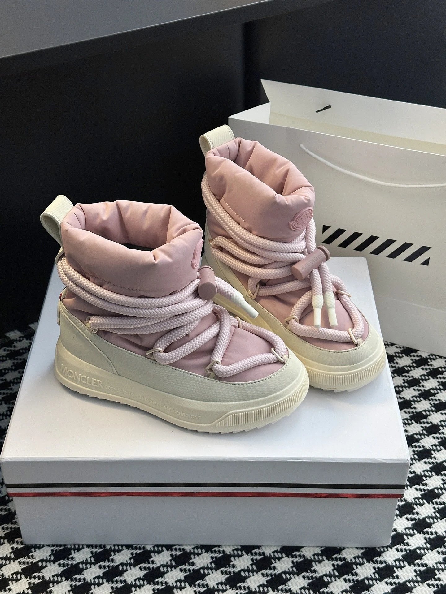 Moncler Mid Boots Pink - Gallery Image 4 - Detailed View