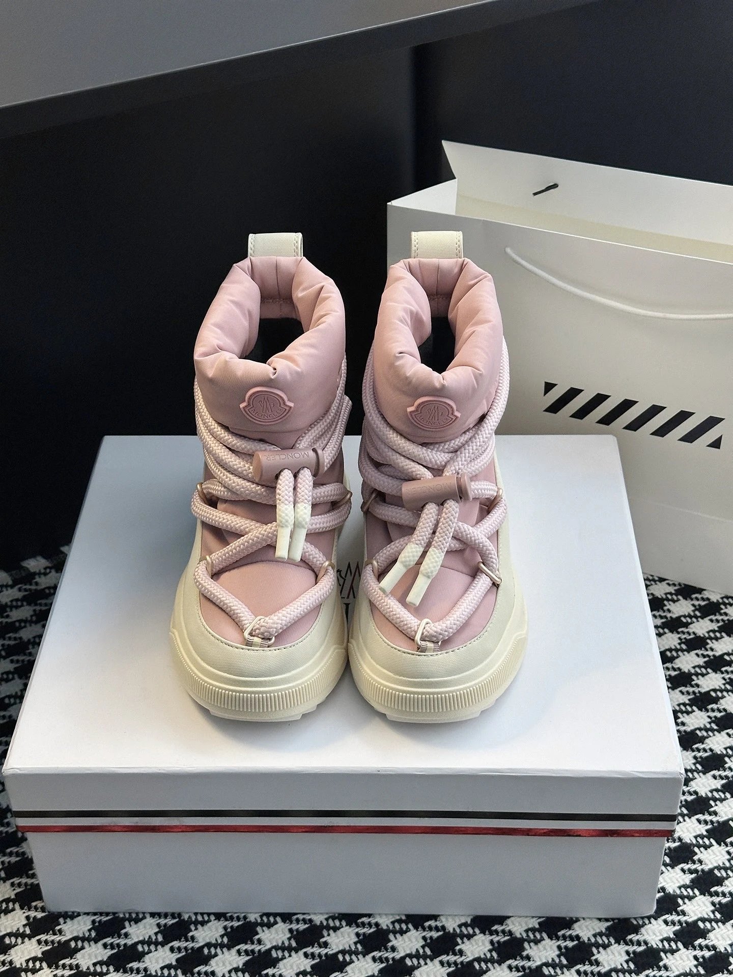 Moncler Mid Boots Pink - Gallery Image 3 - Detailed View