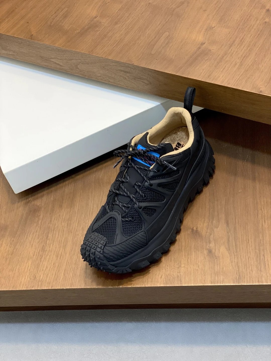 Moncler Trailgrip Amoeba Salehe Bembury Sneakers Black - Gallery Image 6 - Detailed View