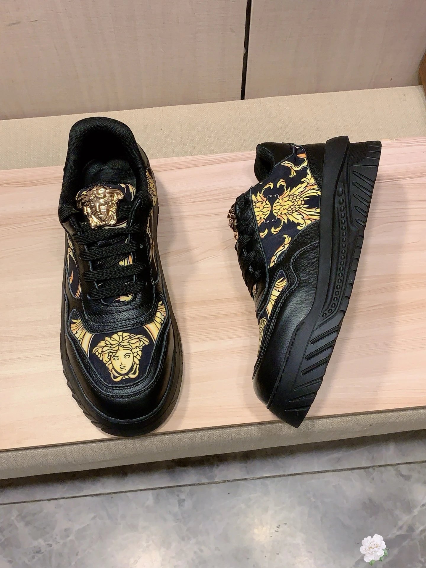 Baroque Leather Low Top Sneakers with Gold Accents Black - Gallery Image 5 - Detailed View