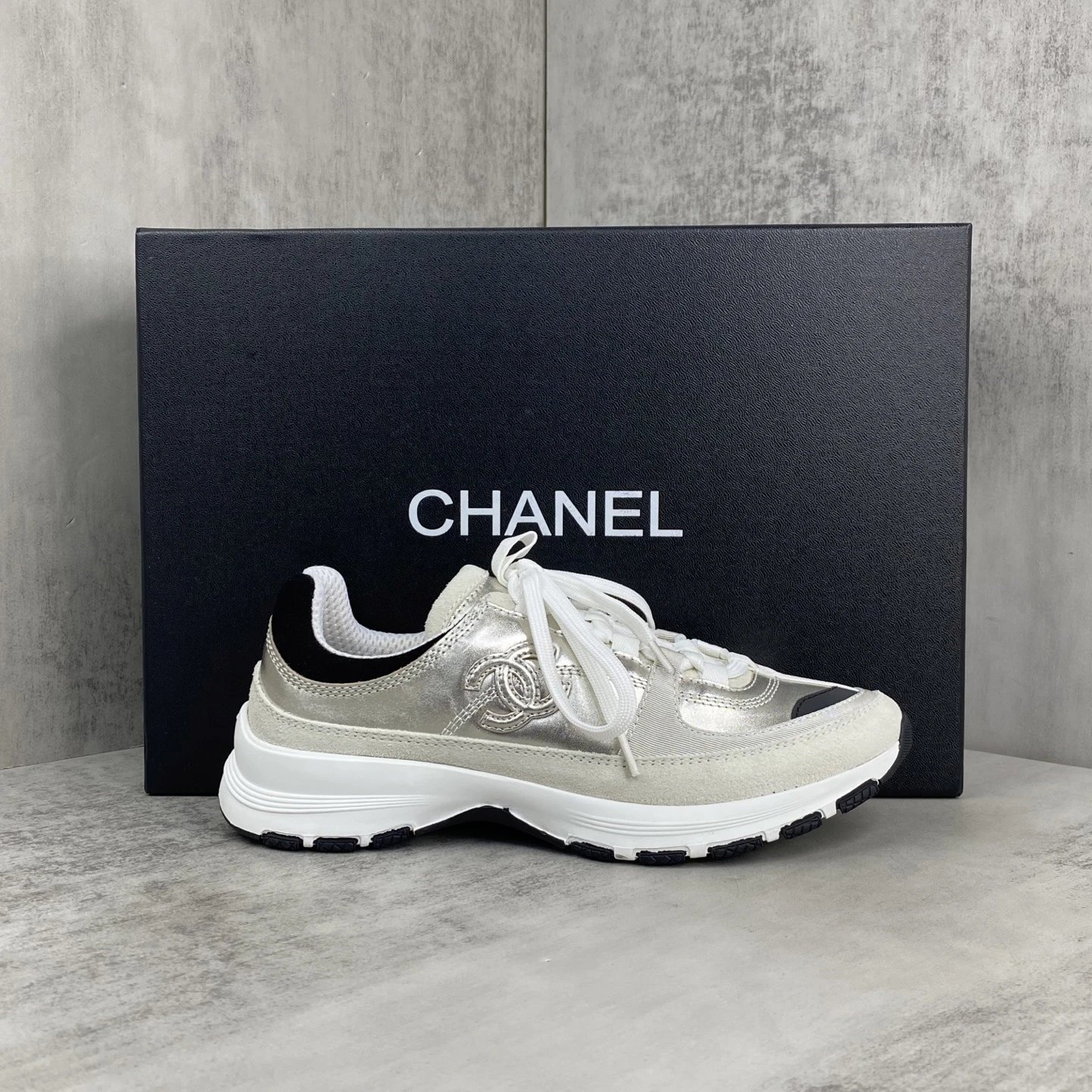 Women Mixed Material Sneakers Outdoor Casual Beige - Gallery Image 1 - Detailed View